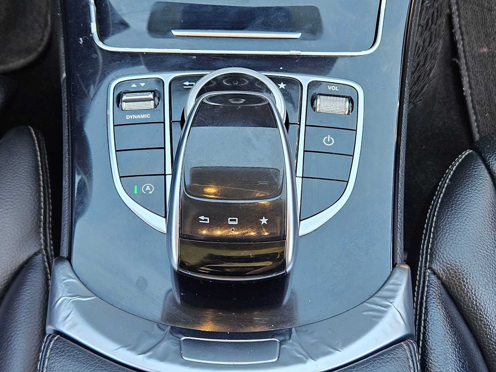 Thumbnail: 2016 Mercedes-Benz C-Class - 29