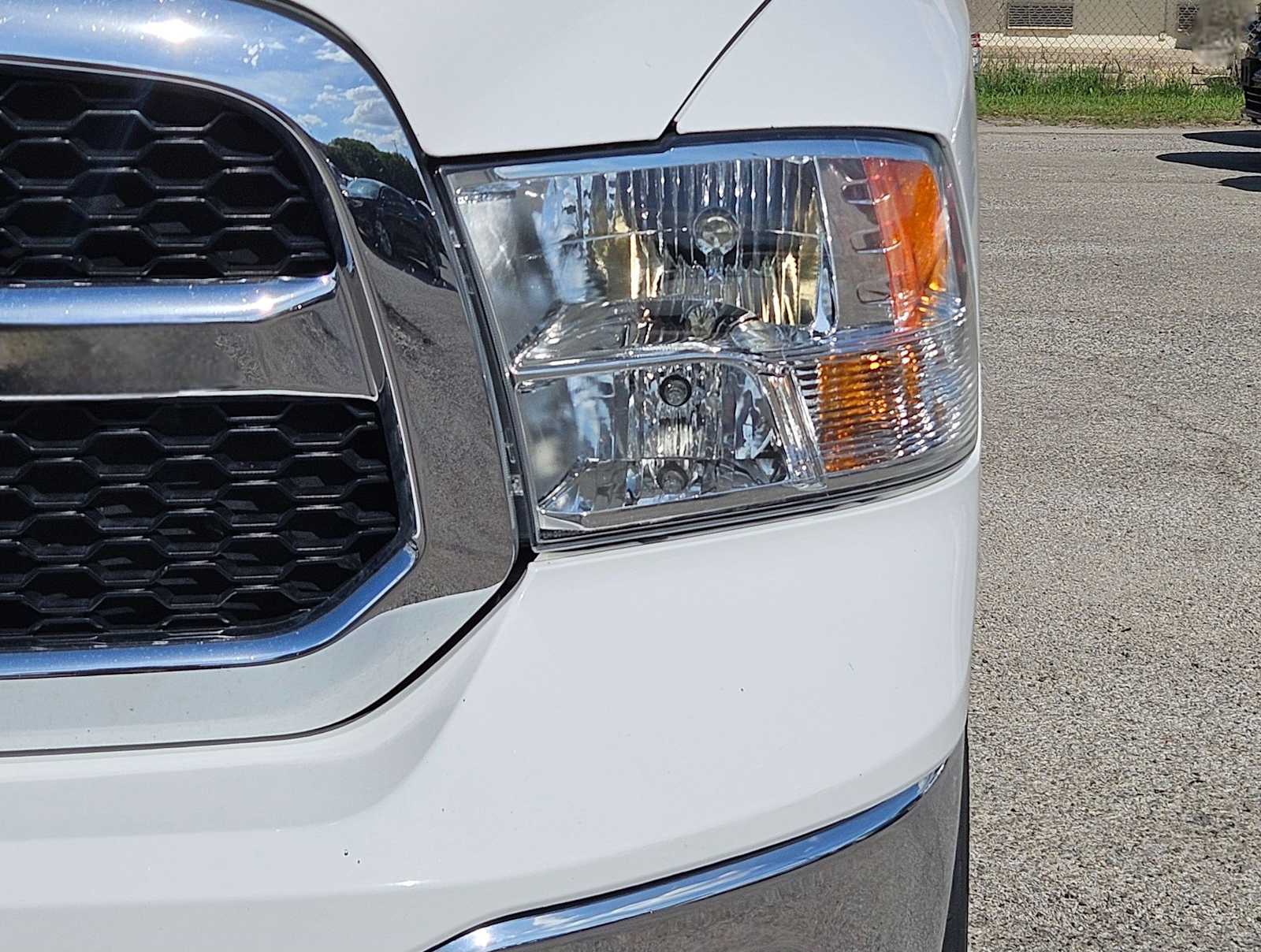 Thumbnail: 2024 RAM 1500 Classic - 11