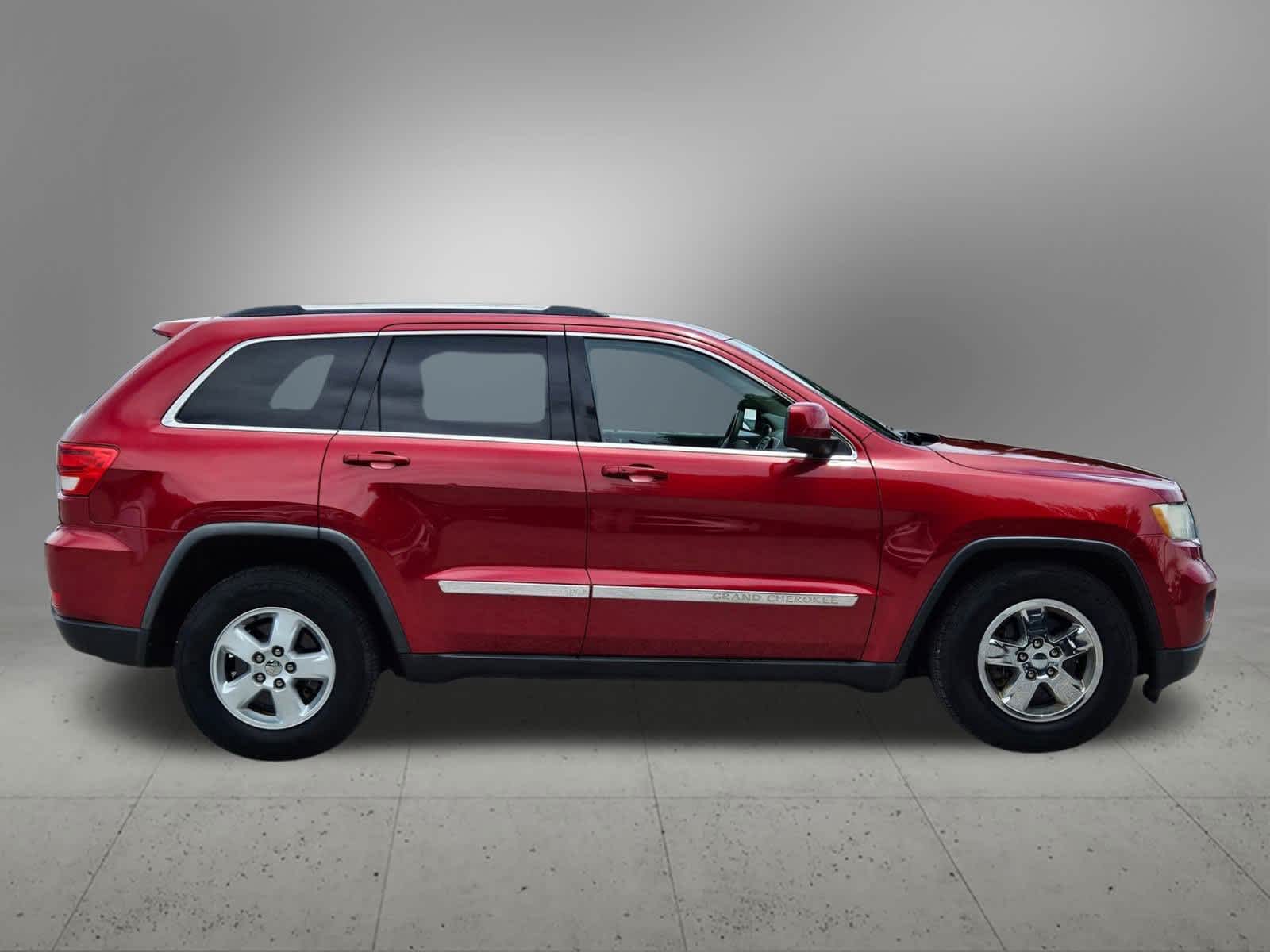 Thumbnail: 2011 Jeep Grand Cherokee - 7