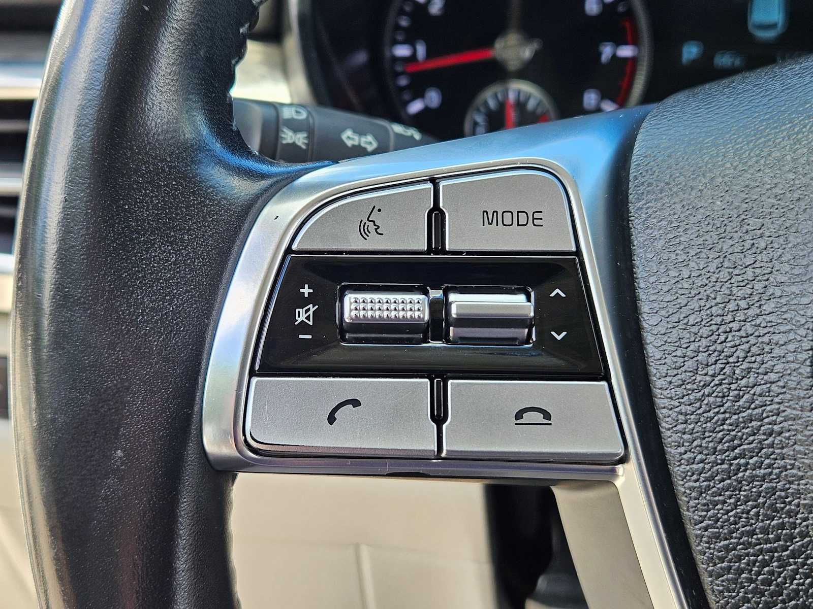 Thumbnail: 2020 Kia Telluride - 24