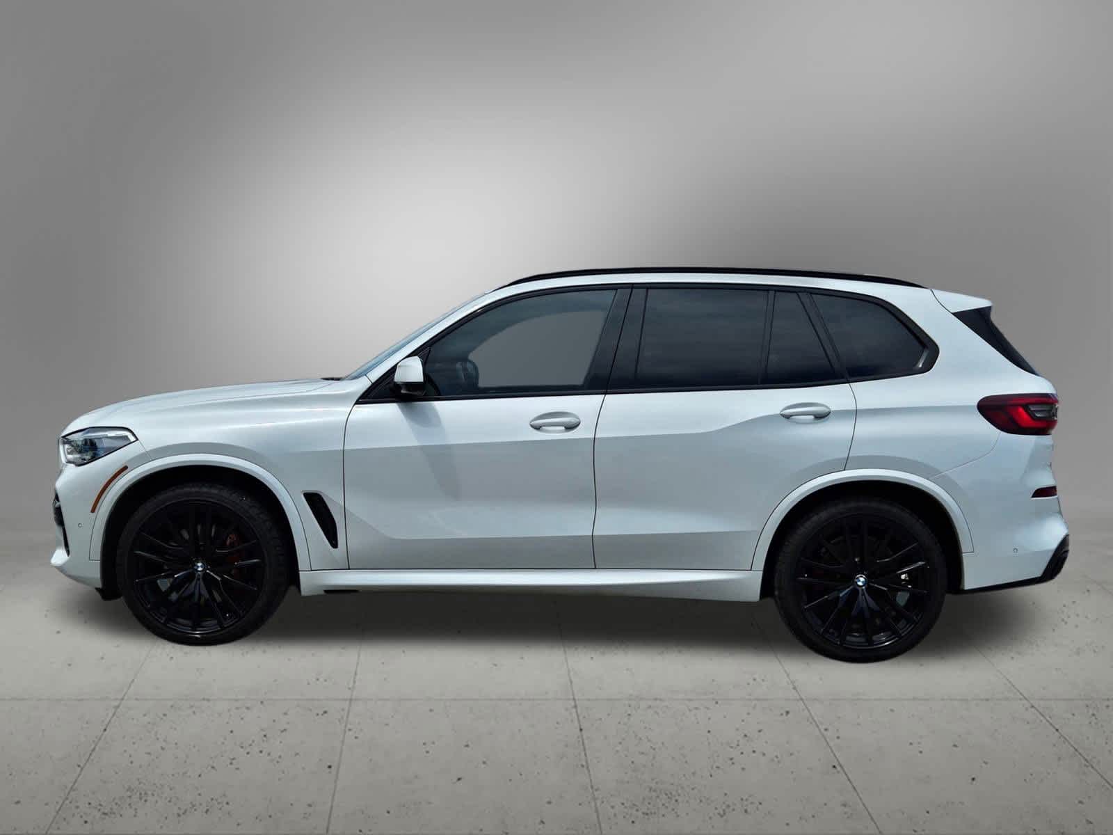 Thumbnail: 2021 BMW X5 - 3