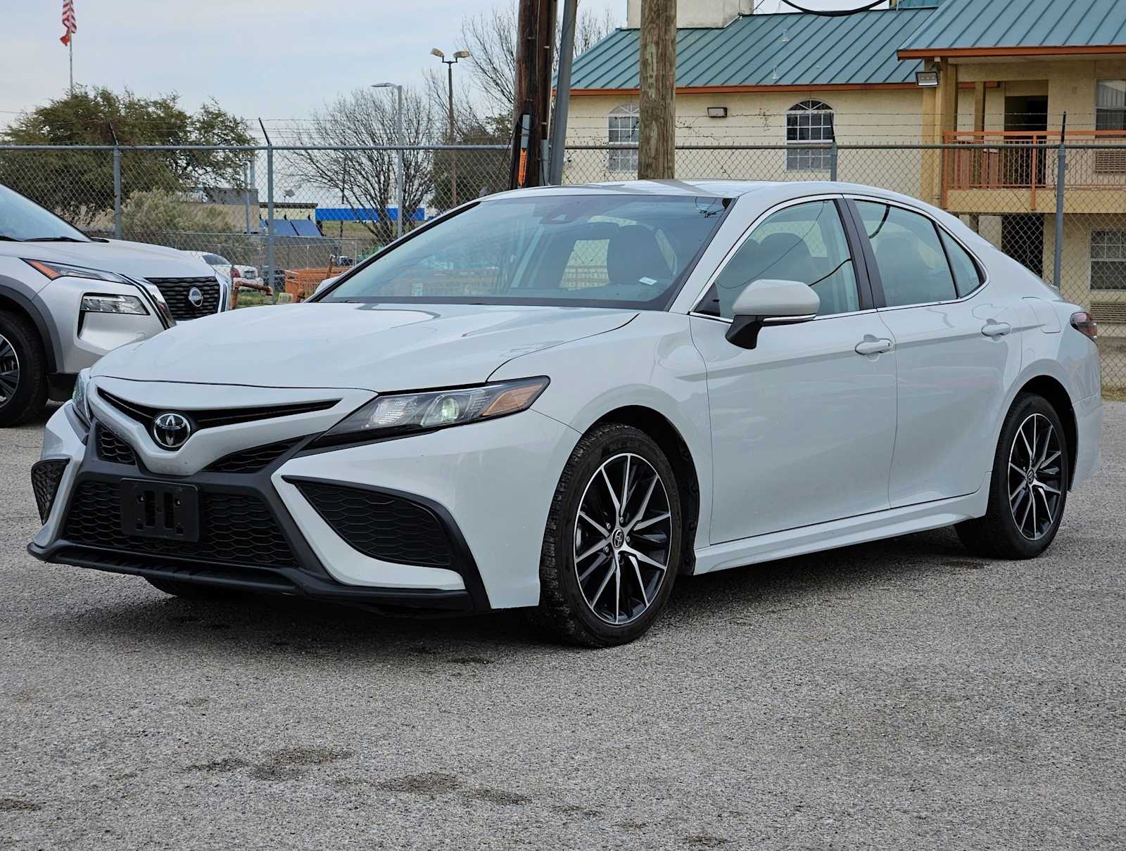 Thumbnail: 2024 Toyota Camry - 10