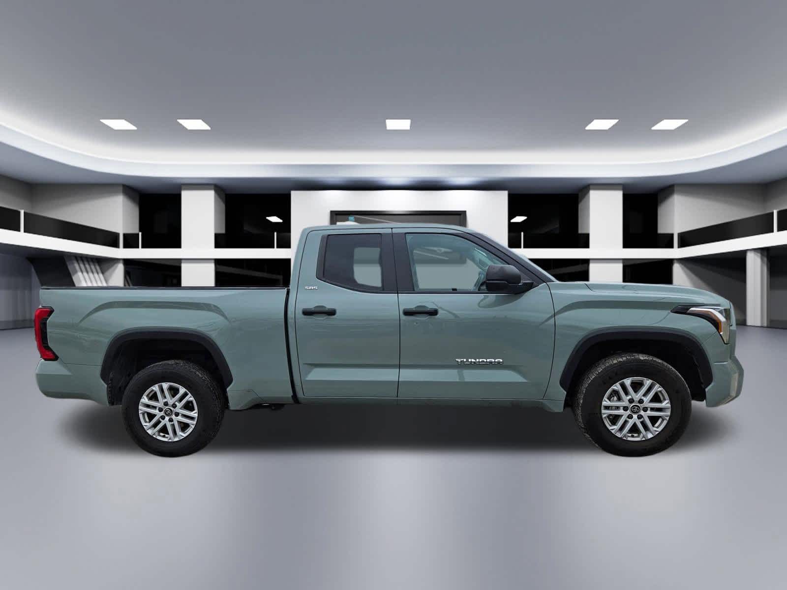 Thumbnail: 2024 Toyota Tundra - 8