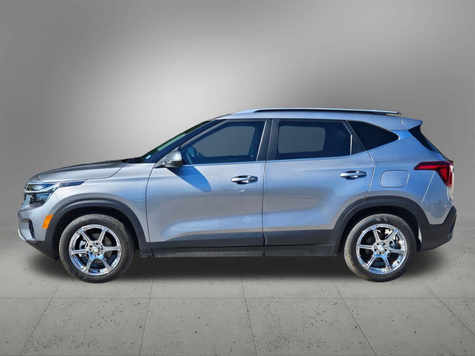 Thumbnail: 2024 Kia Seltos - 3