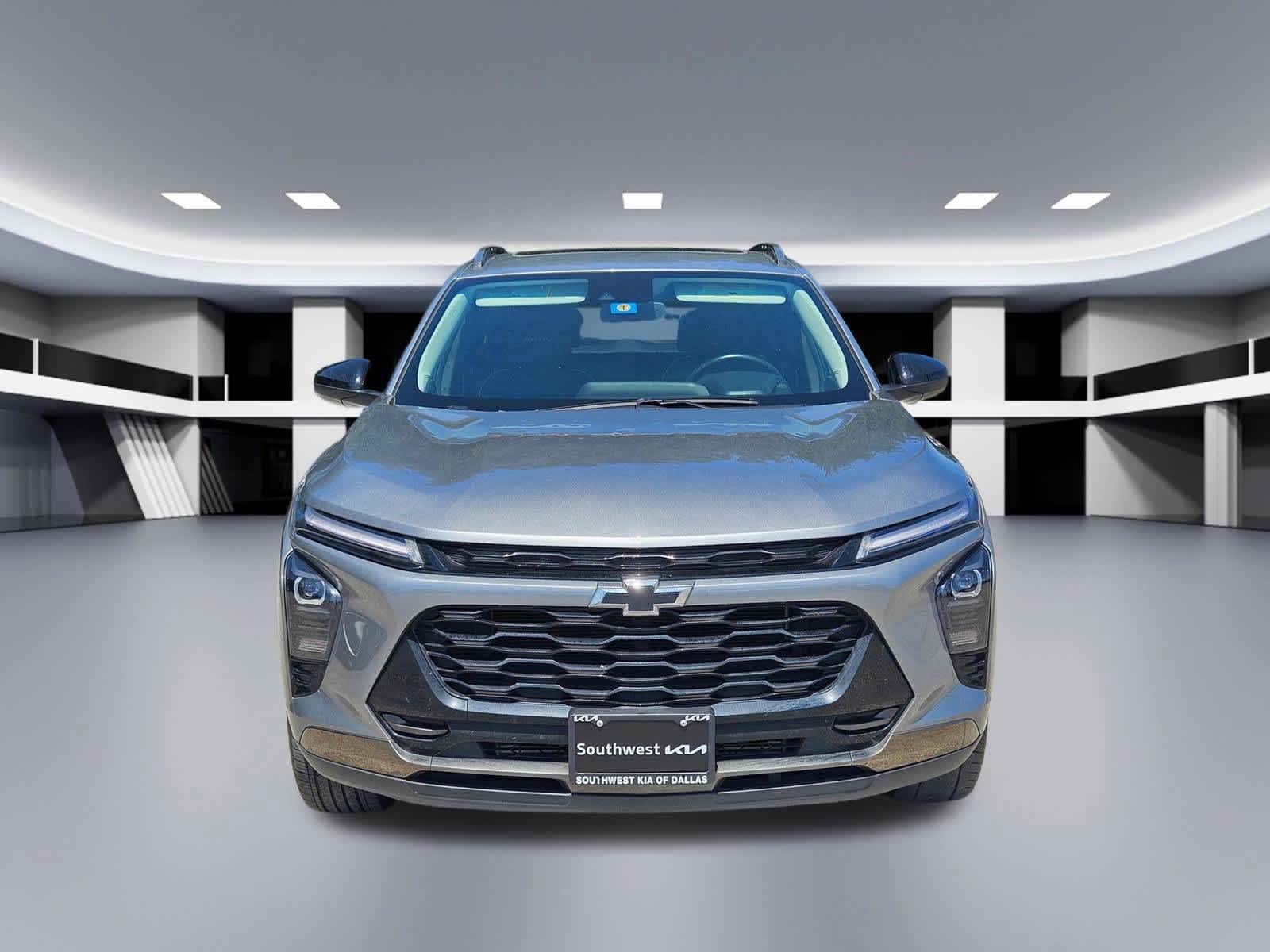 Thumbnail: 2024 Chevrolet Trax - 9