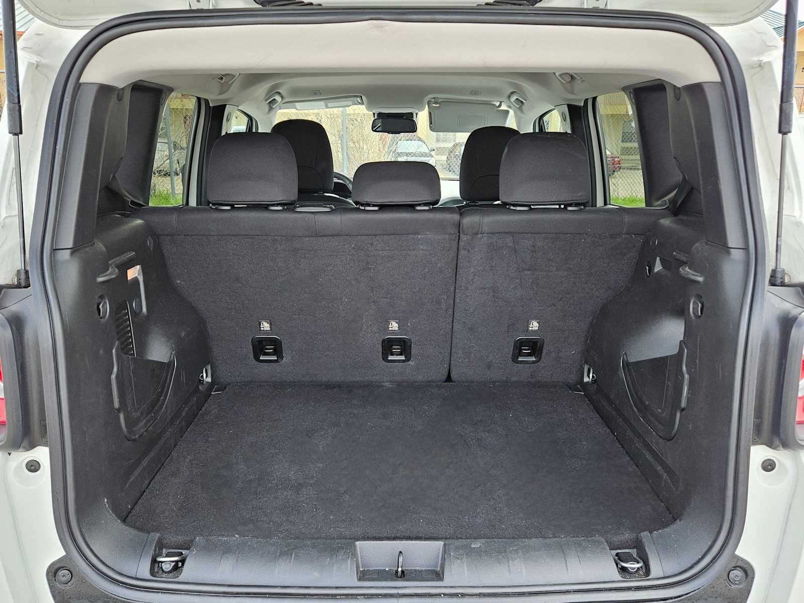 Thumbnail: 2023 Jeep Renegade - 24