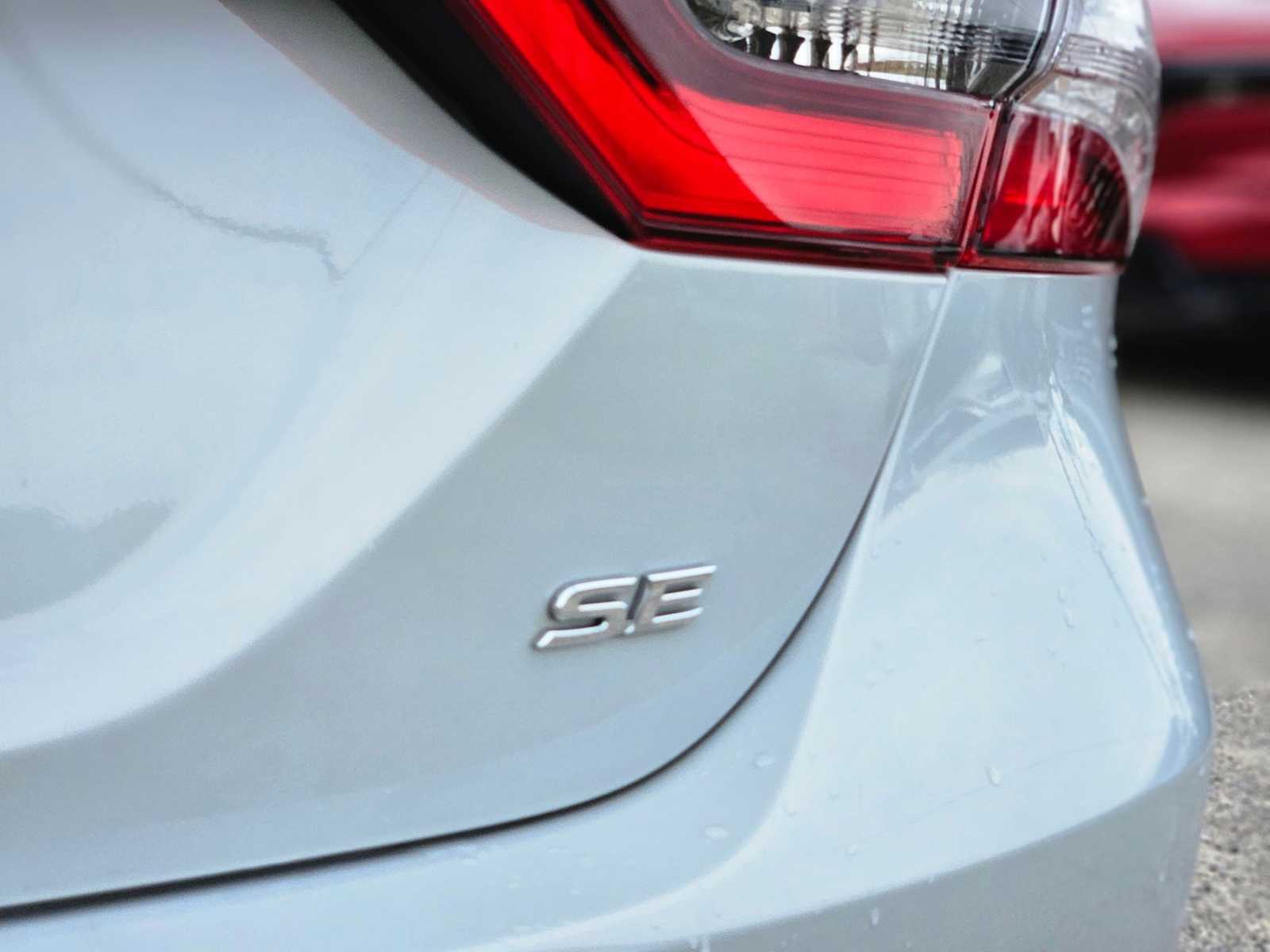 Thumbnail: 2024 Toyota Camry - 14