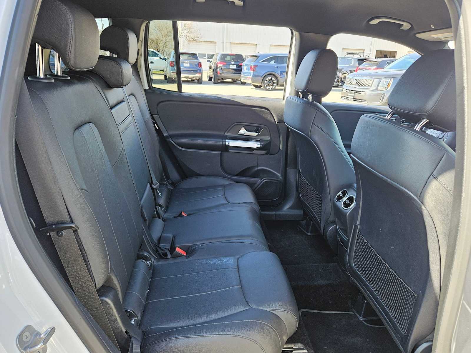 Thumbnail: 2023 Mercedes-Benz GLB - 19