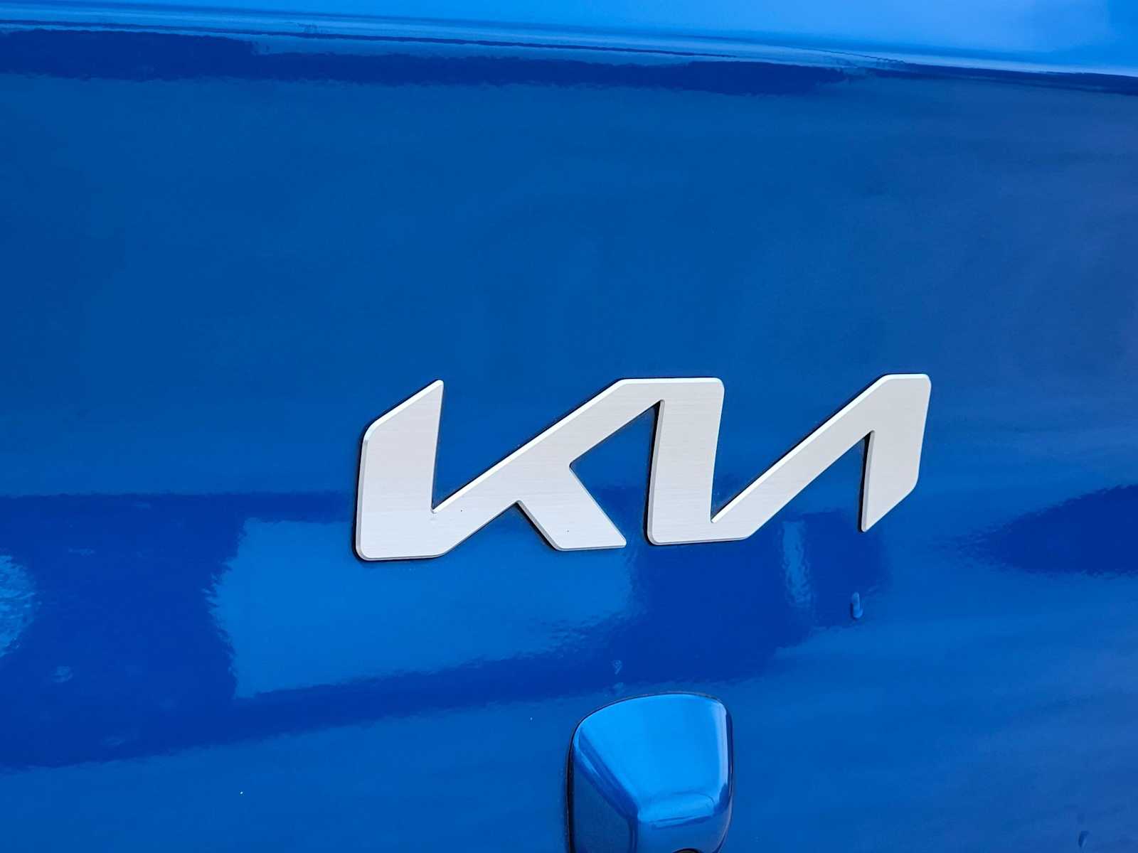 Thumbnail: 2023 Kia Rio - 12