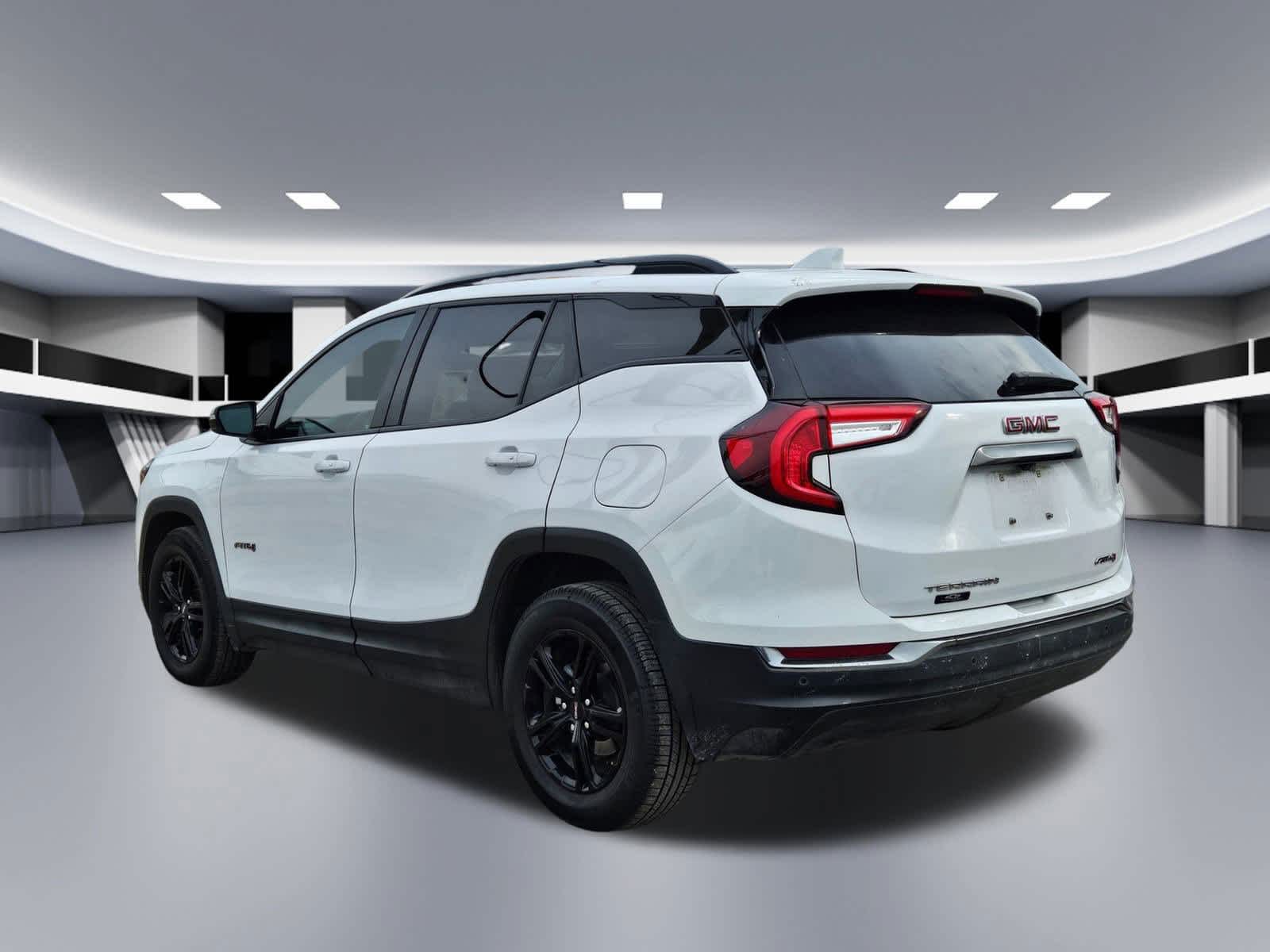 Thumbnail: 2022 GMC Terrain - 4