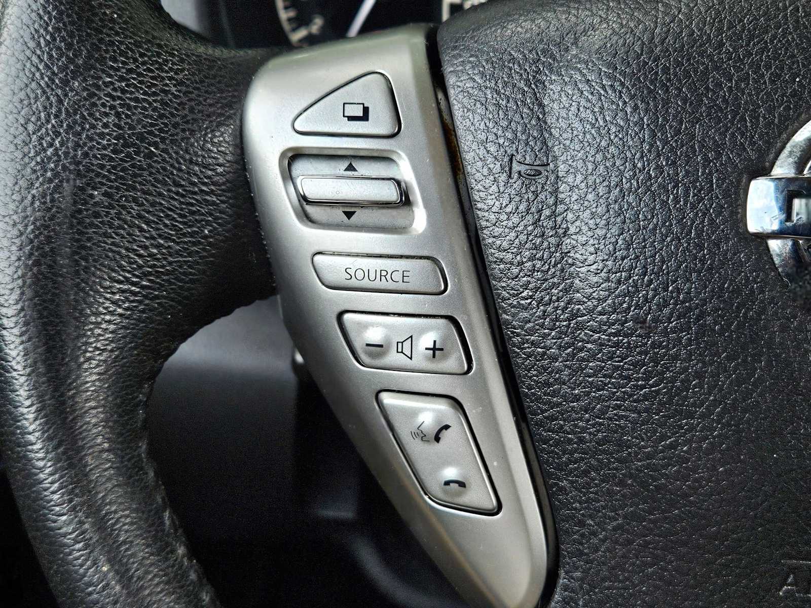 Thumbnail: 2018 Nissan Versa Note - 15