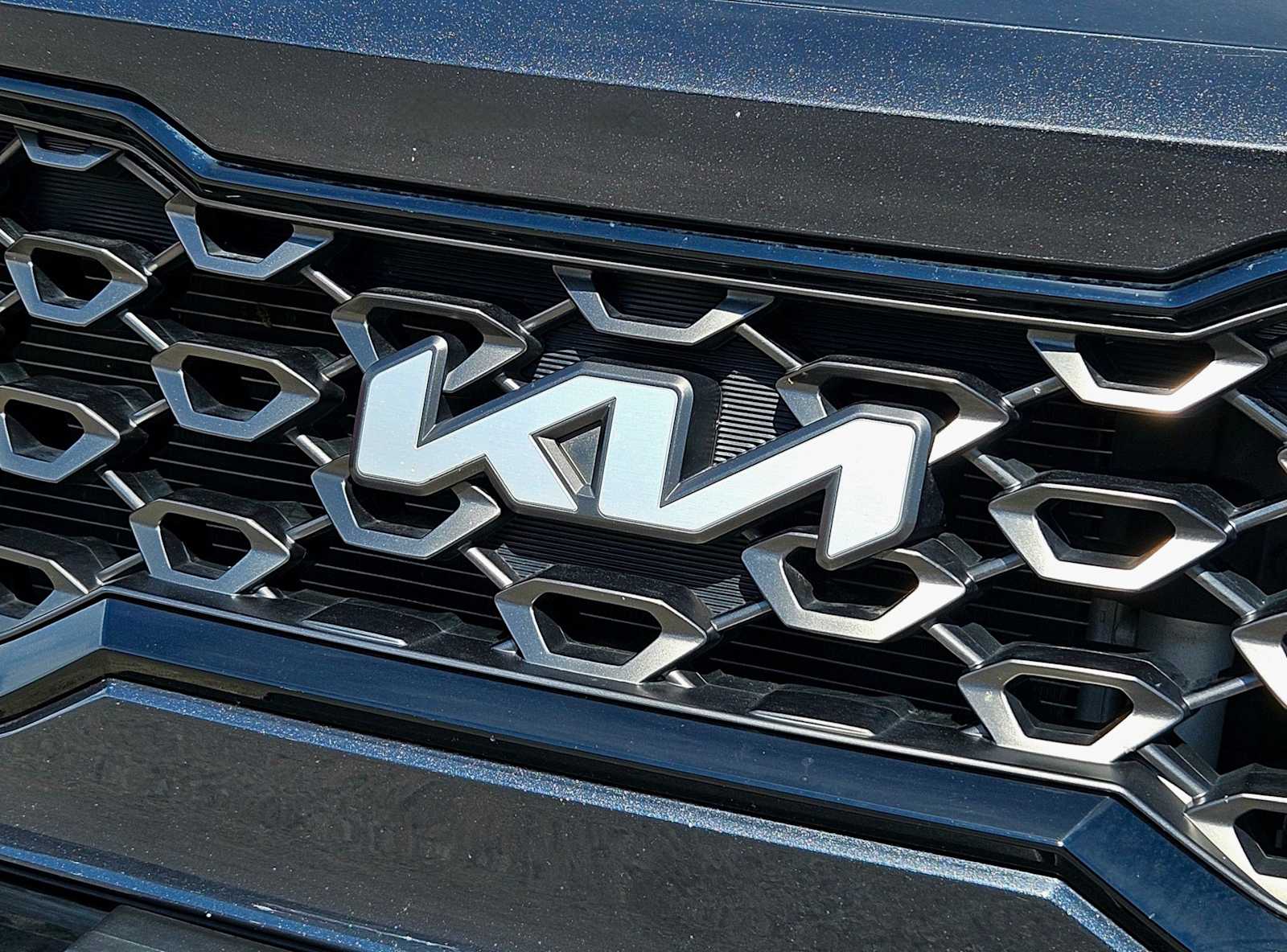 Thumbnail: 2023 Kia Sorento - 11