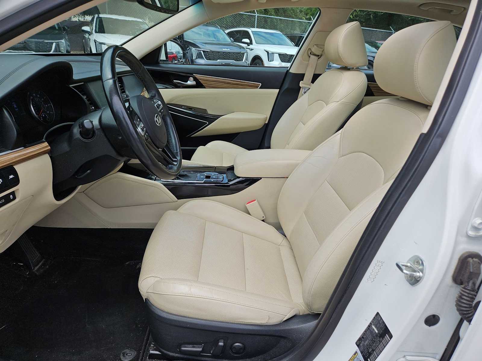 2019 Kia Cadenza Technology 17