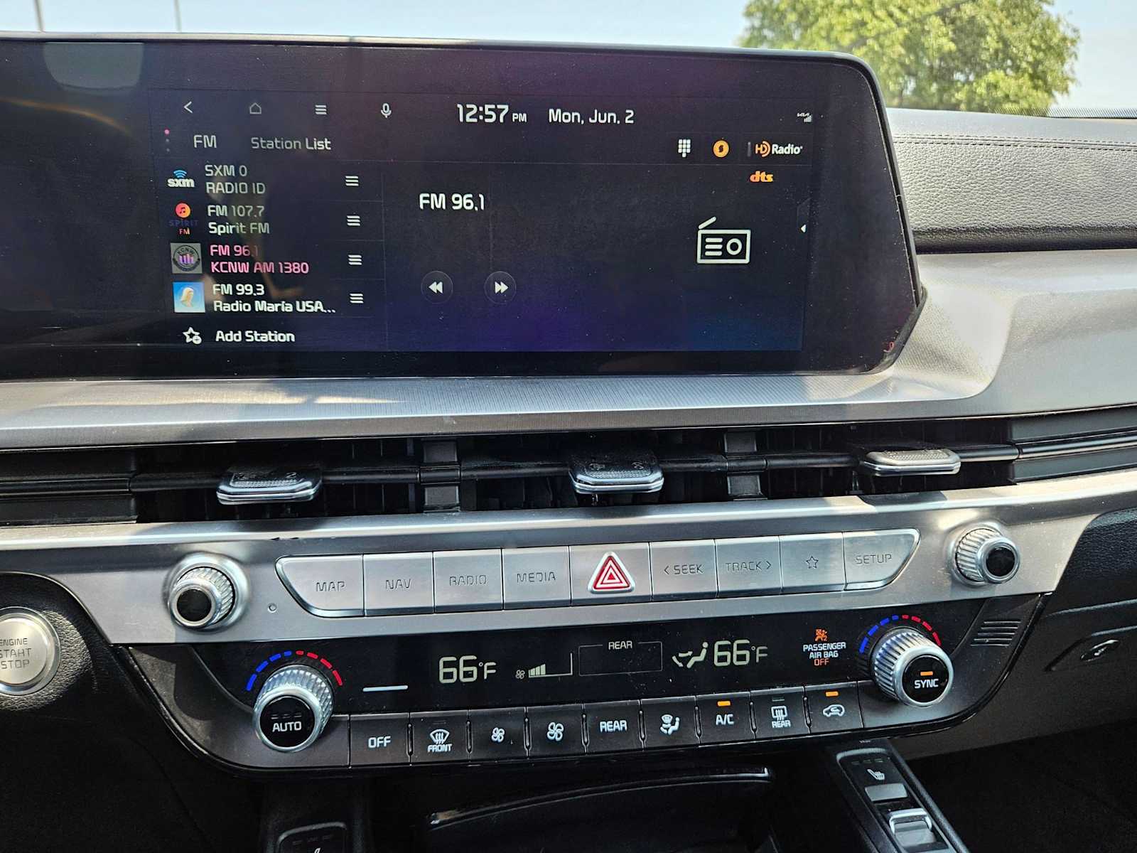 Thumbnail: 2024 Kia Telluride - 27