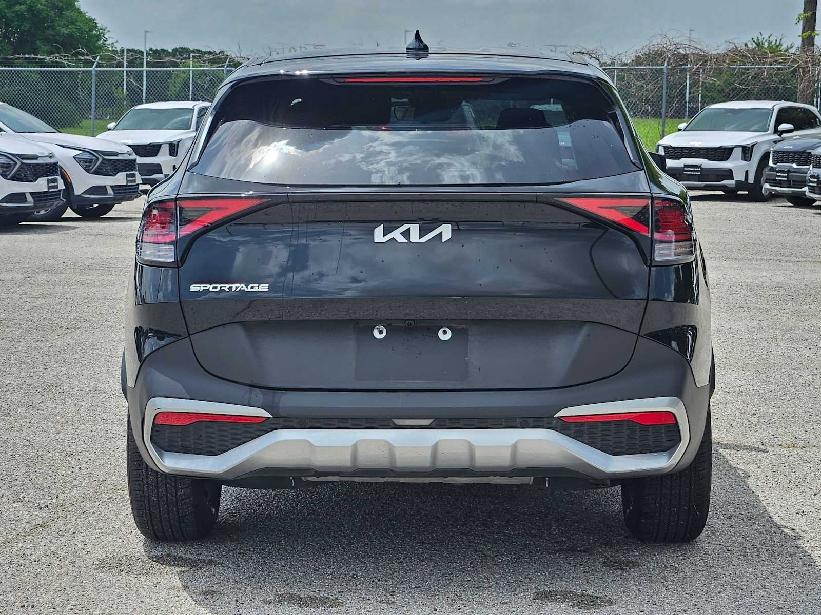 Thumbnail: 2023 Kia Sportage - 4