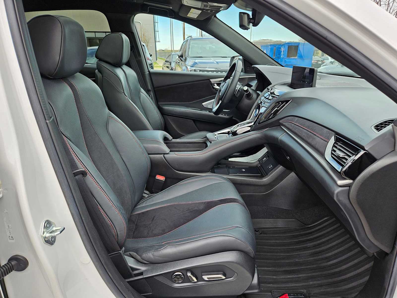 Thumbnail: 2023 Acura RDX - 23