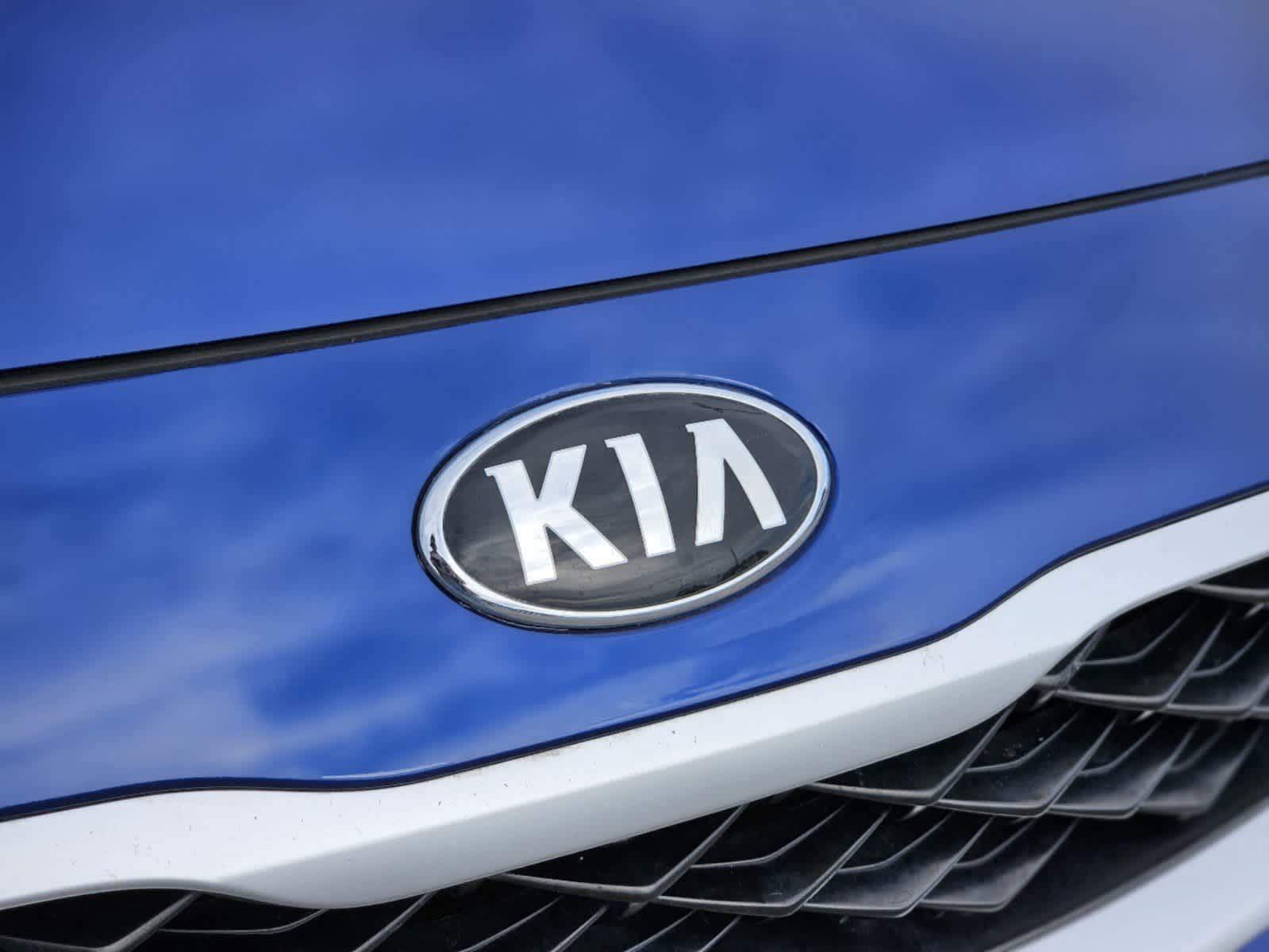 Thumbnail: 2020 Kia Forte - 12