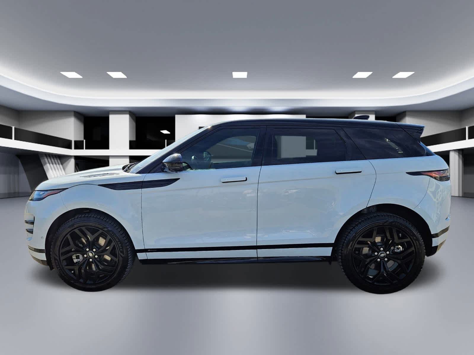 Thumbnail: 2020 Land Rover Range Rover Evoque - 3