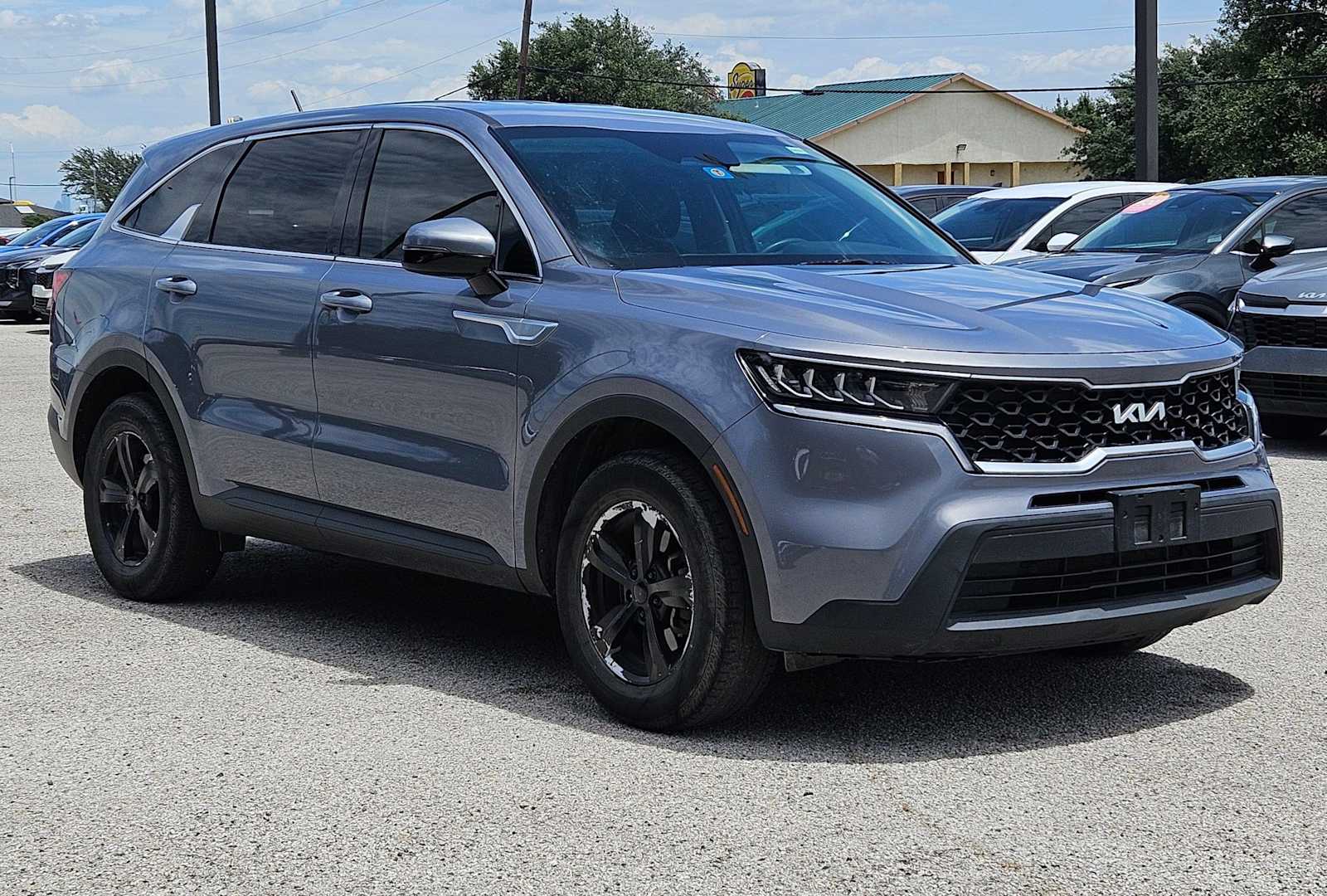 Thumbnail: 2022 Kia Sorento - 7