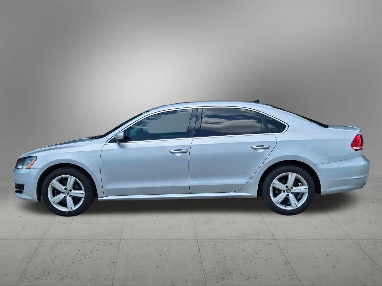 Thumbnail: 2013 Volkswagen Passat - 3