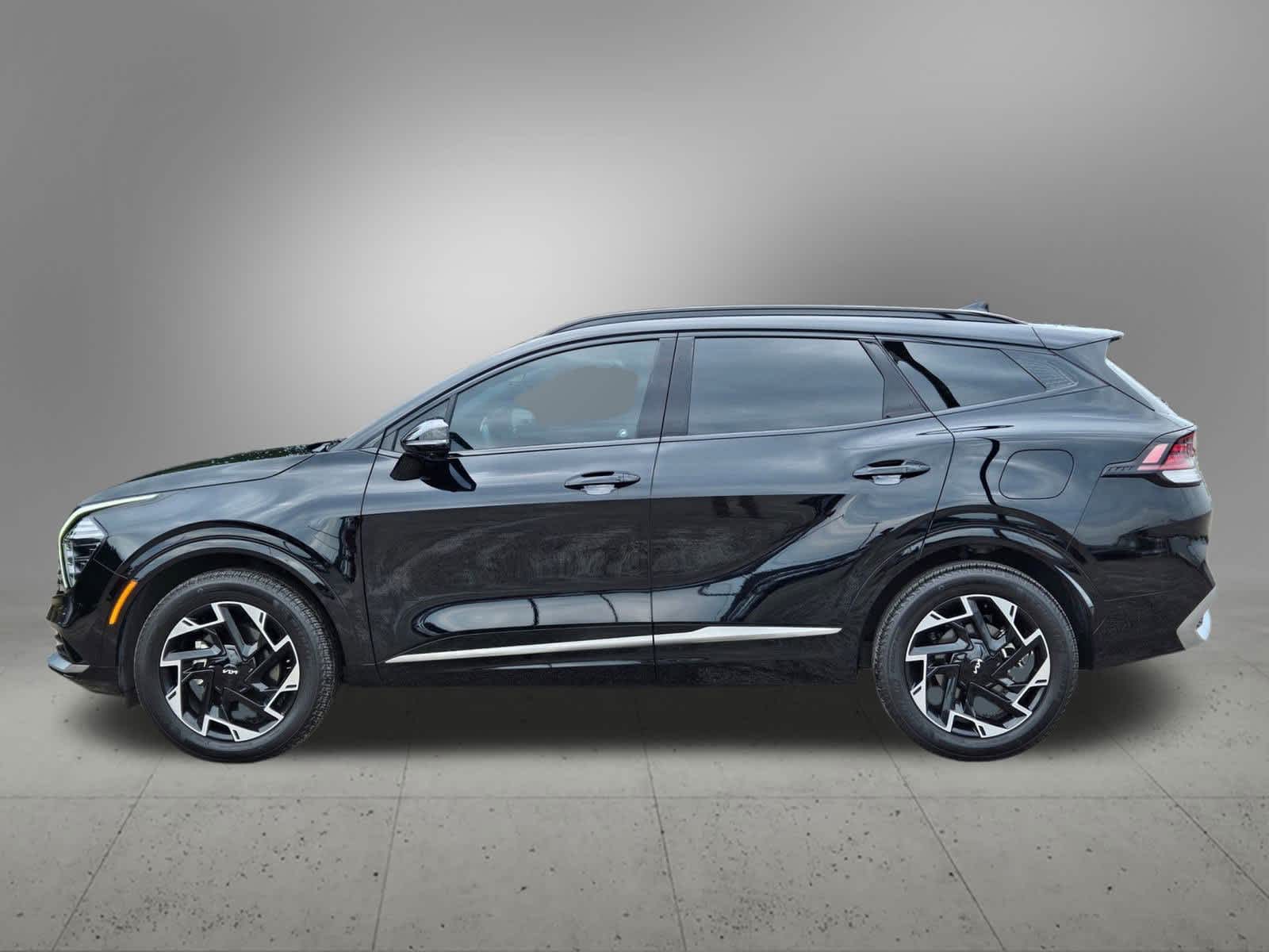 2024 Kia Sportage photo 3