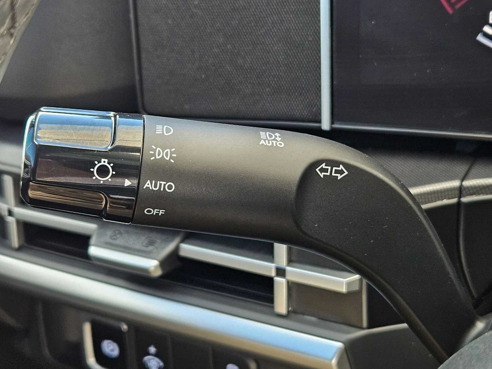 Thumbnail: 2025 Hyundai Santa Fe - 28