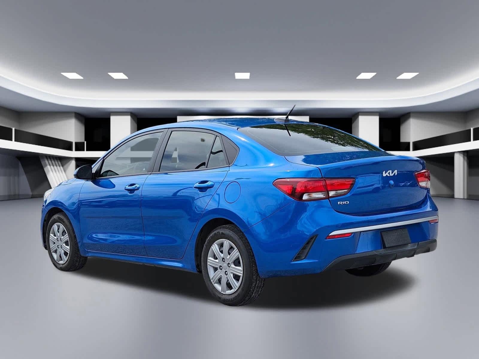 Thumbnail: 2023 Kia Rio - 4