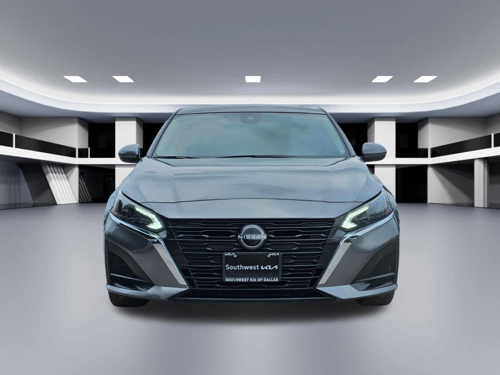 Thumbnail: 2023 Nissan Altima - 6