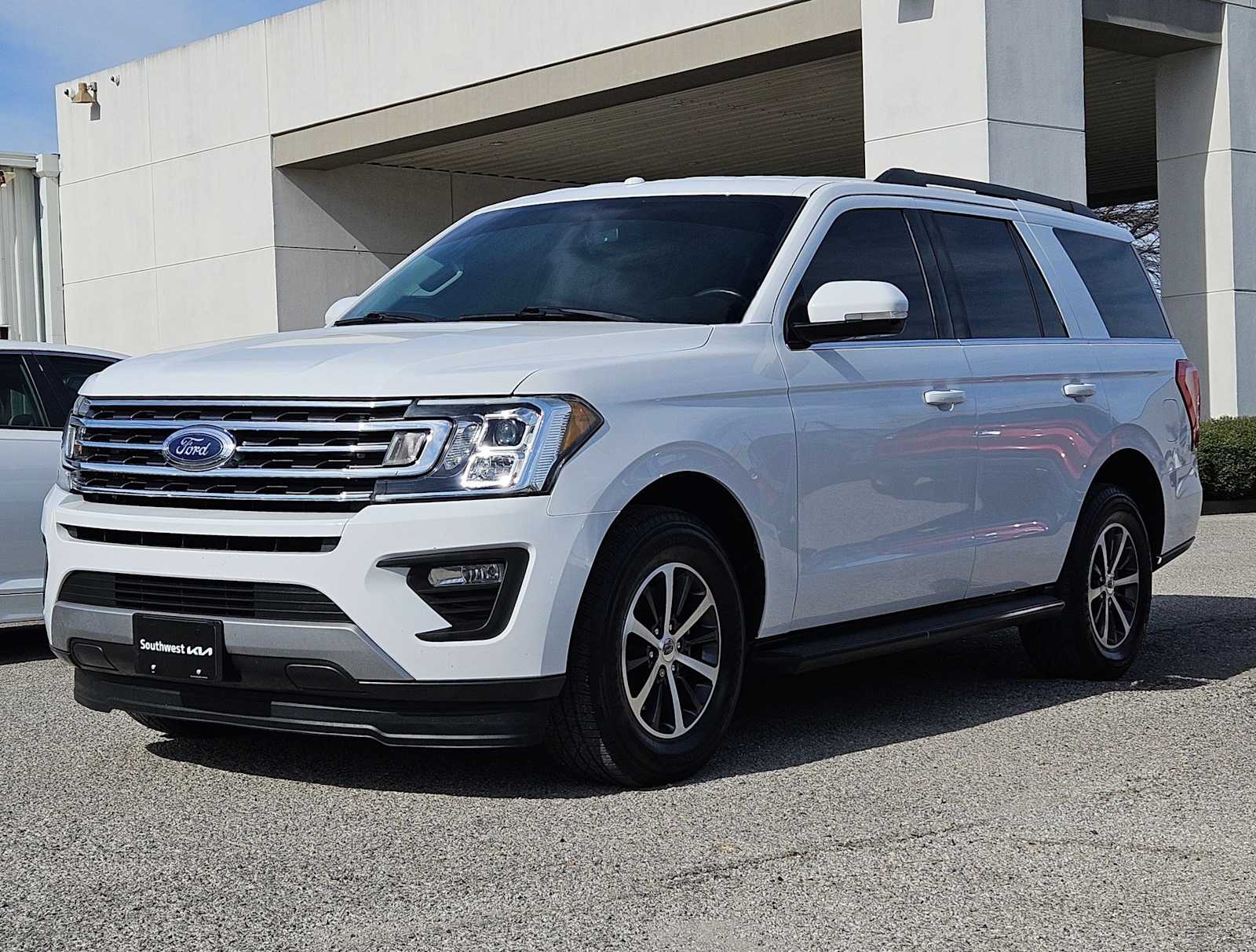 Thumbnail: 2019 Ford Expedition - 9