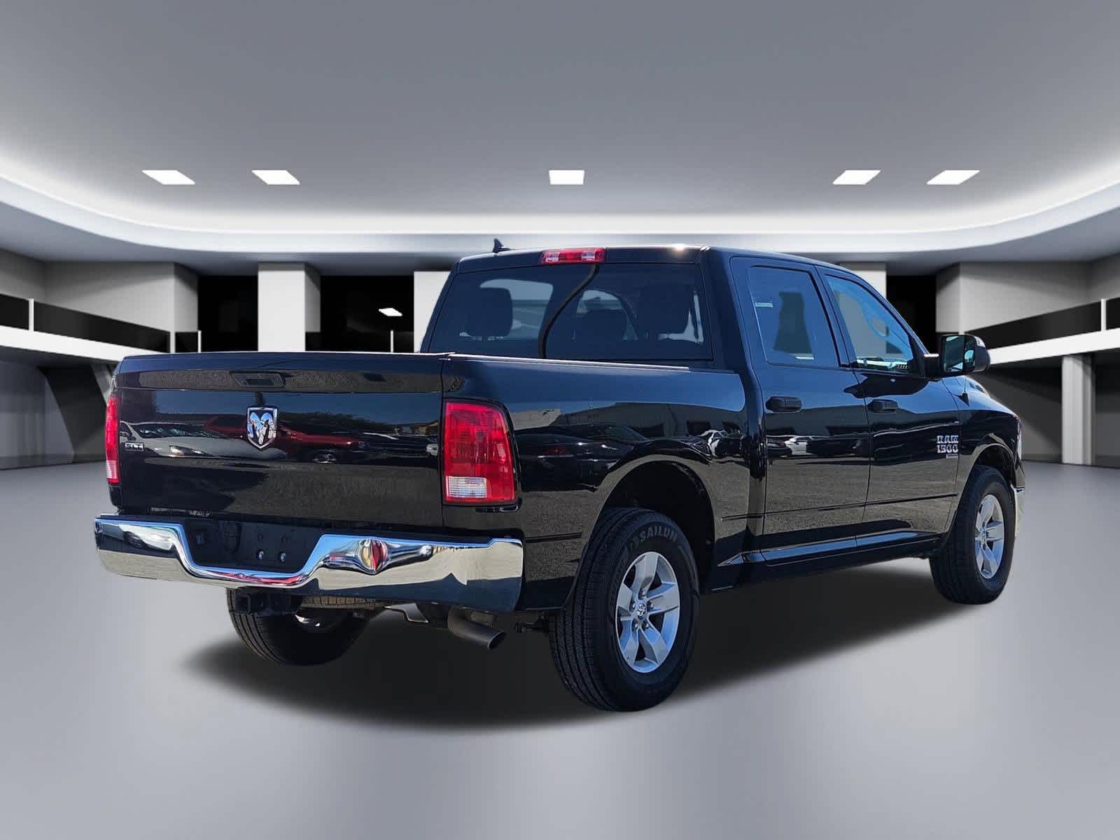 Thumbnail: 2023 RAM 1500 Classic - 5