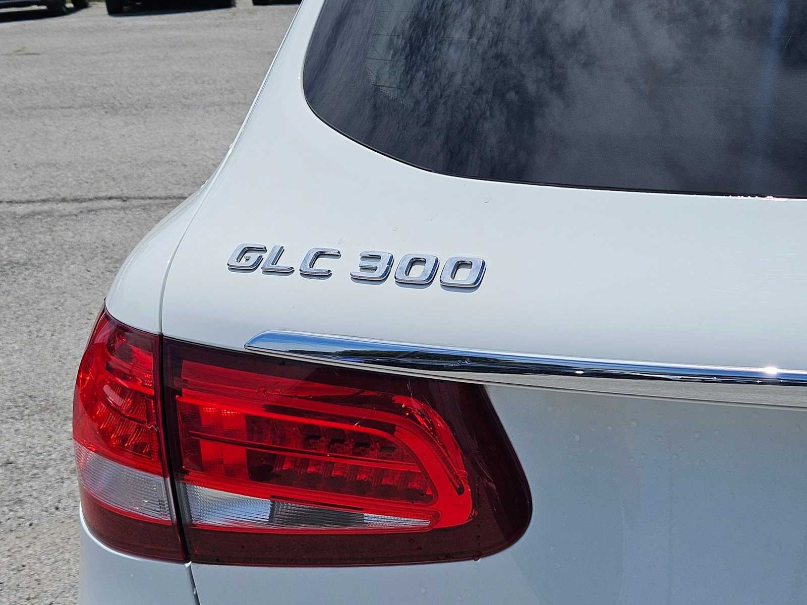 Thumbnail: 2019 Mercedes-Benz GLC - 13