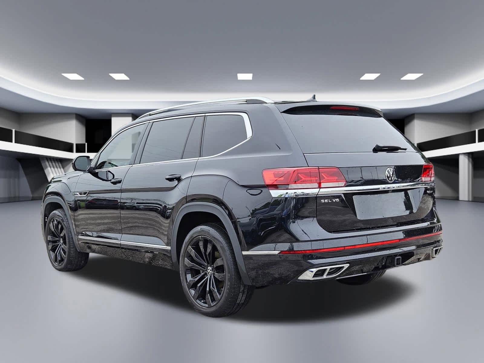 Thumbnail: 2023 Volkswagen Atlas - 4