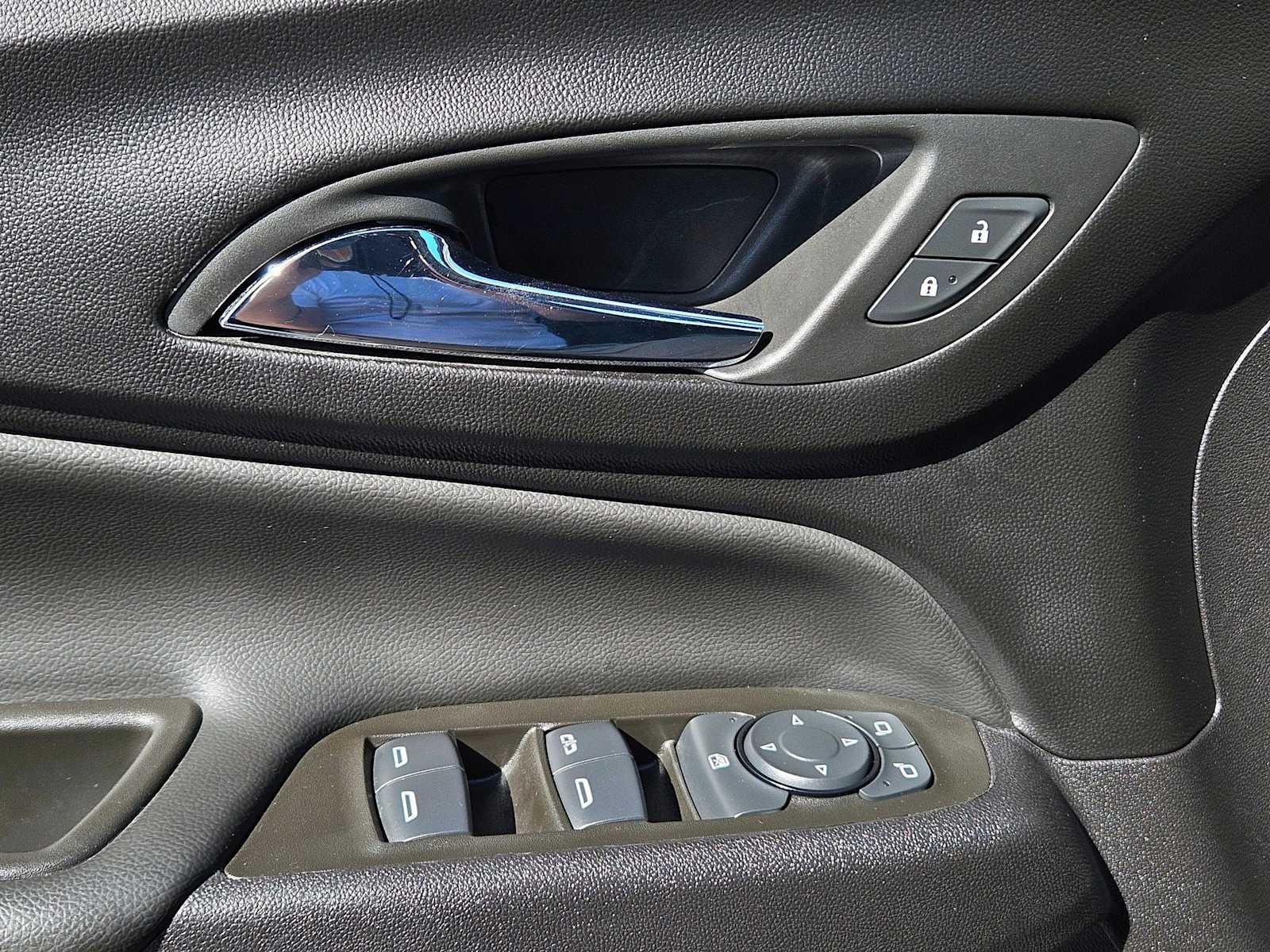 Thumbnail: 2024 Chevrolet Equinox - 30