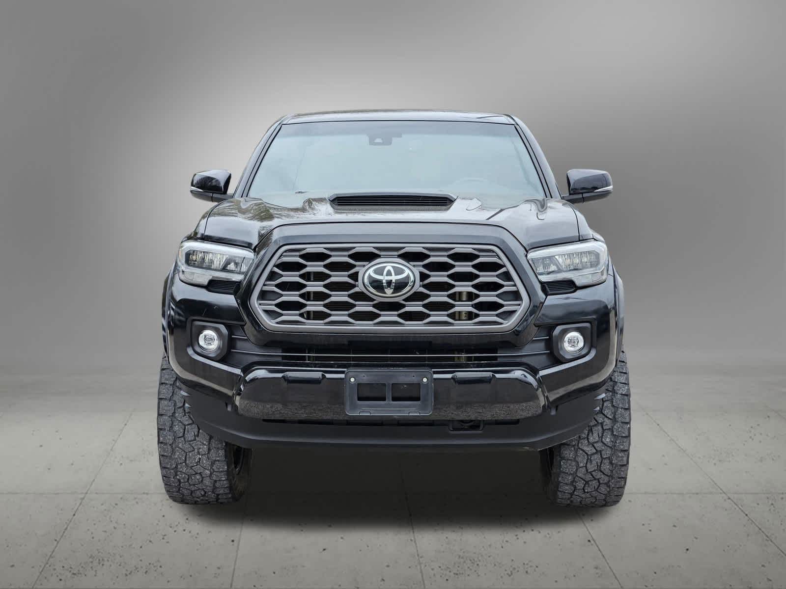 Thumbnail: 2022 Toyota Tacoma - 9