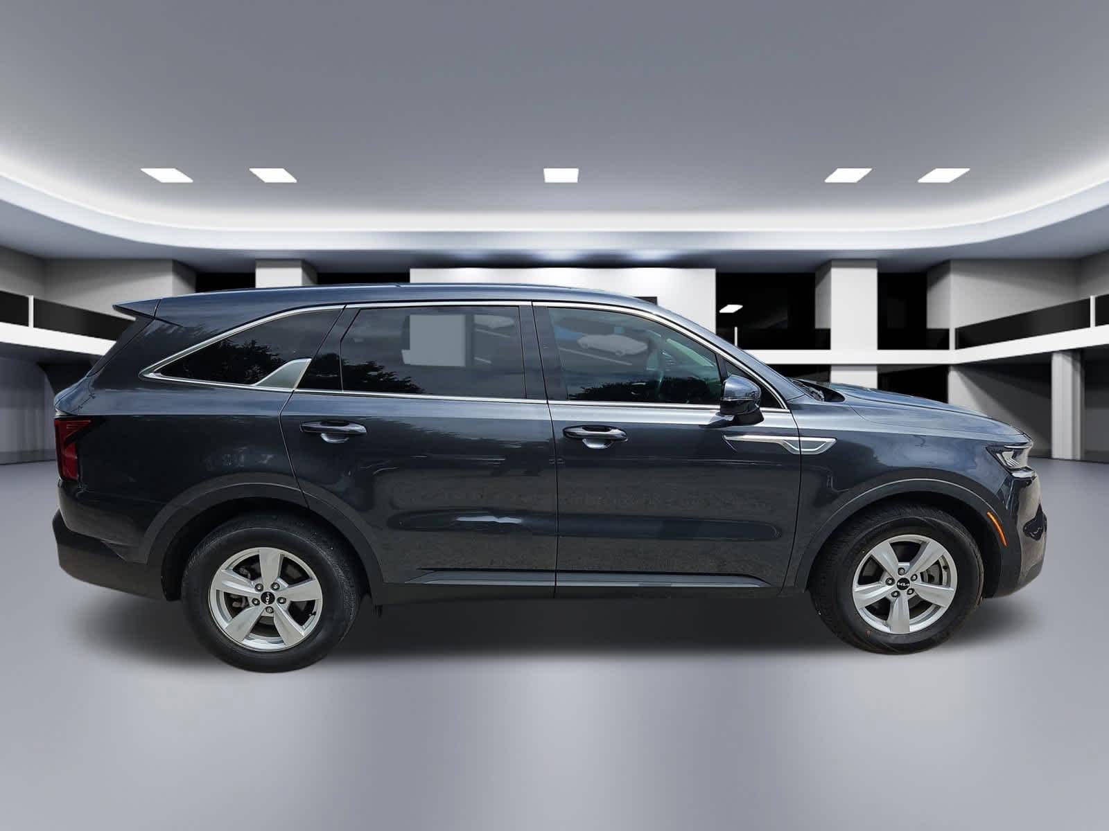 Thumbnail: 2022 Kia Sorento - 7