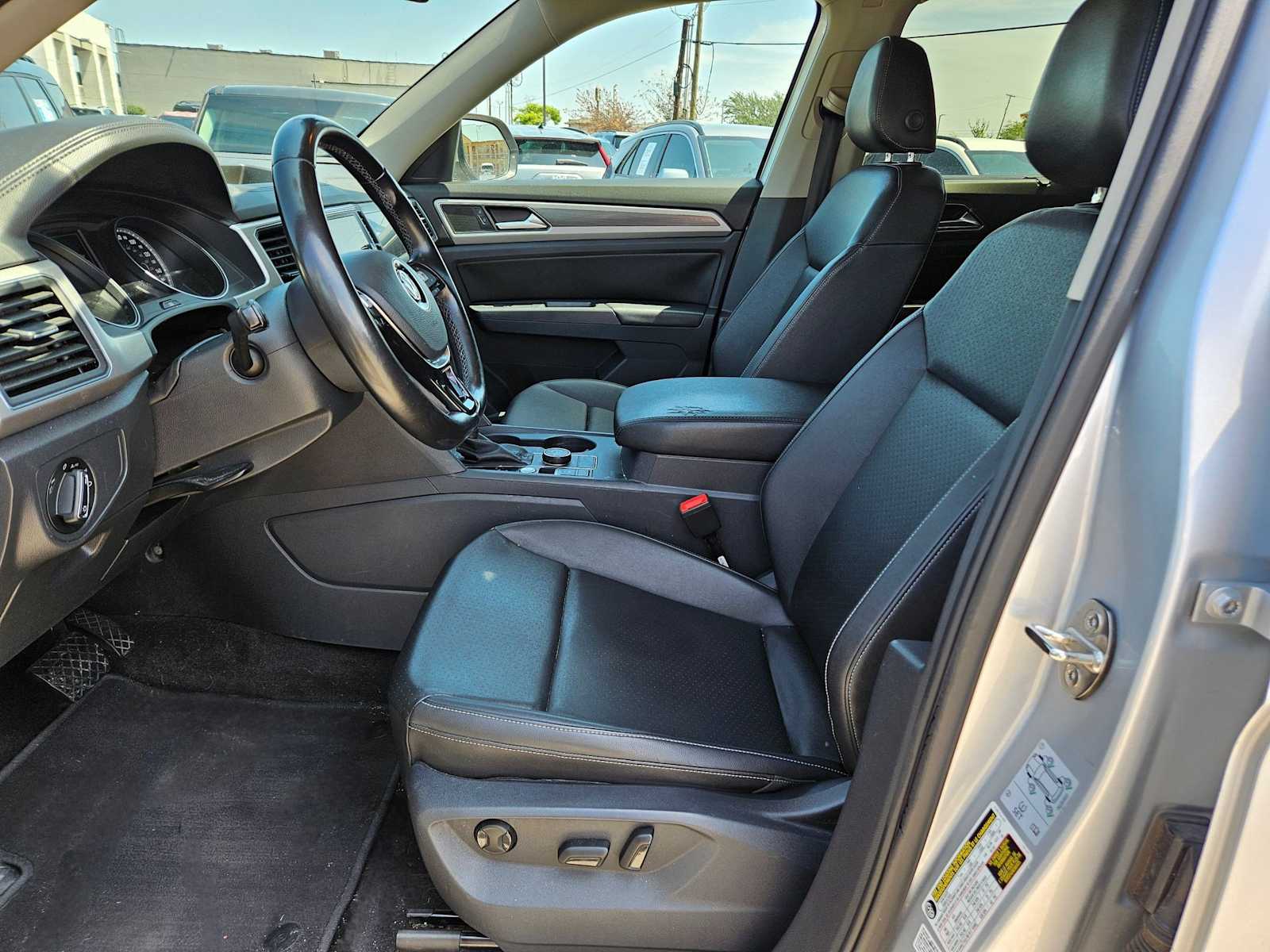 2018 Volkswagen Atlas SE 13
