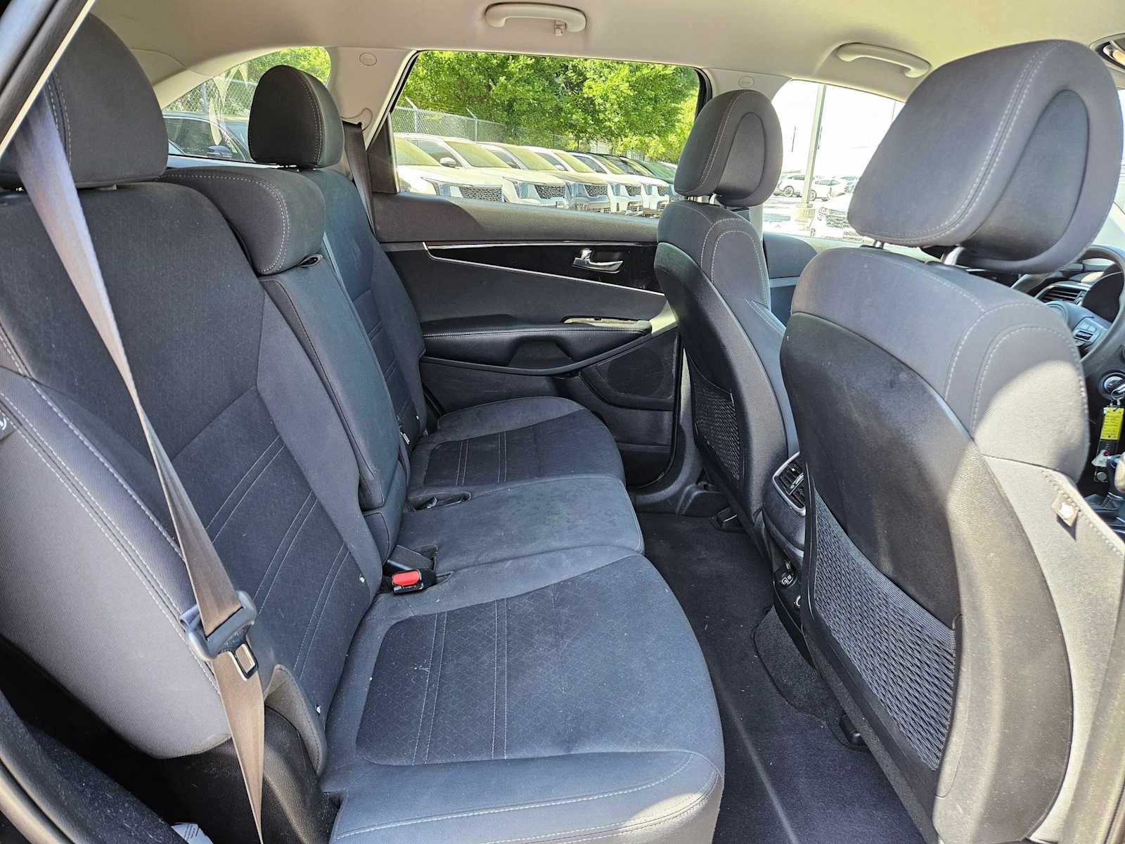 Thumbnail: 2016 Kia Sorento - 19