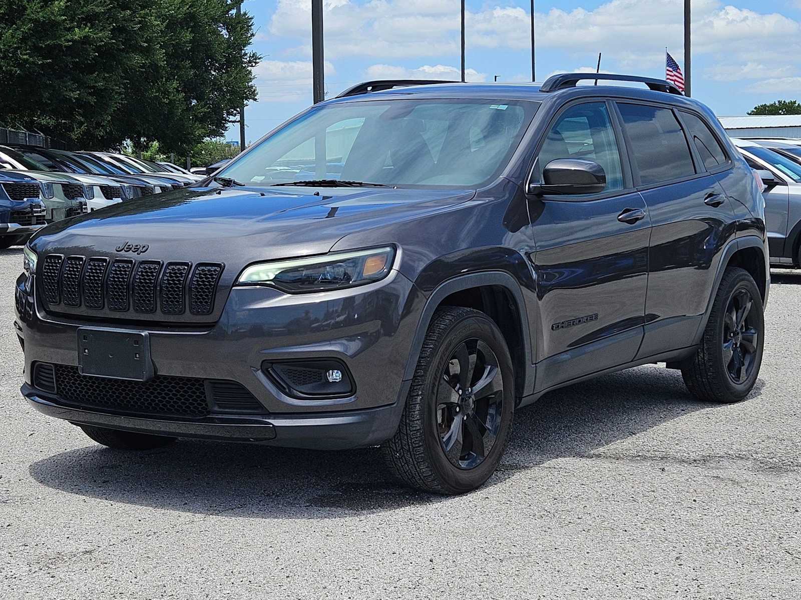 Thumbnail: 2019 Jeep Cherokee - 10