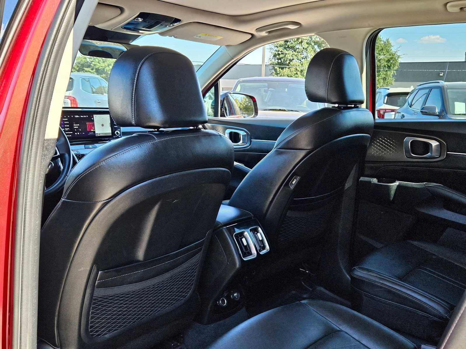 Thumbnail: 2022 Kia Sorento - 20