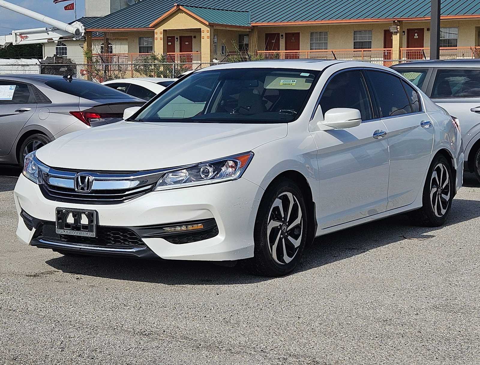 Thumbnail: 2016 Honda Accord - 10