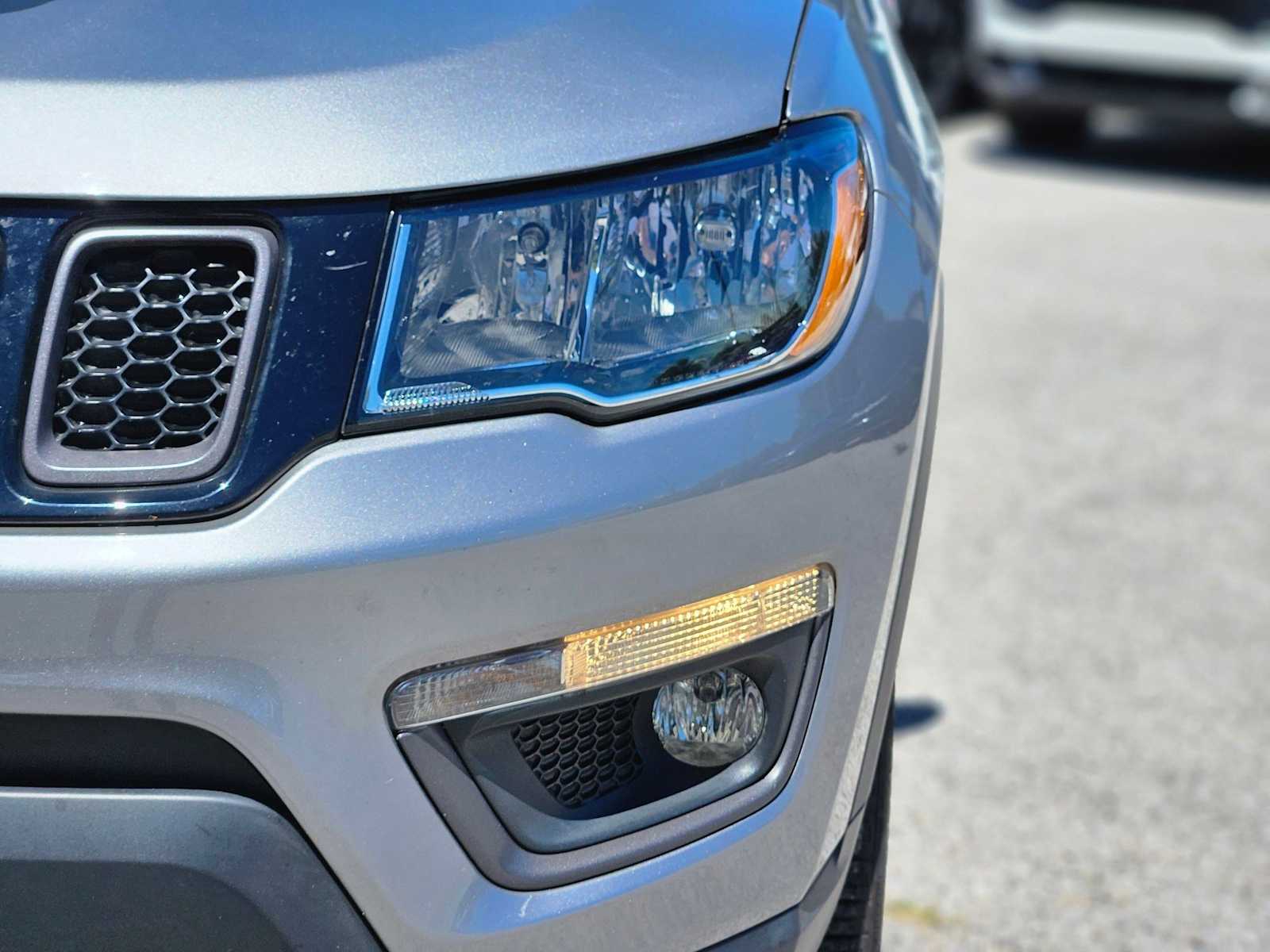Thumbnail: 2018 Jeep Compass - 10