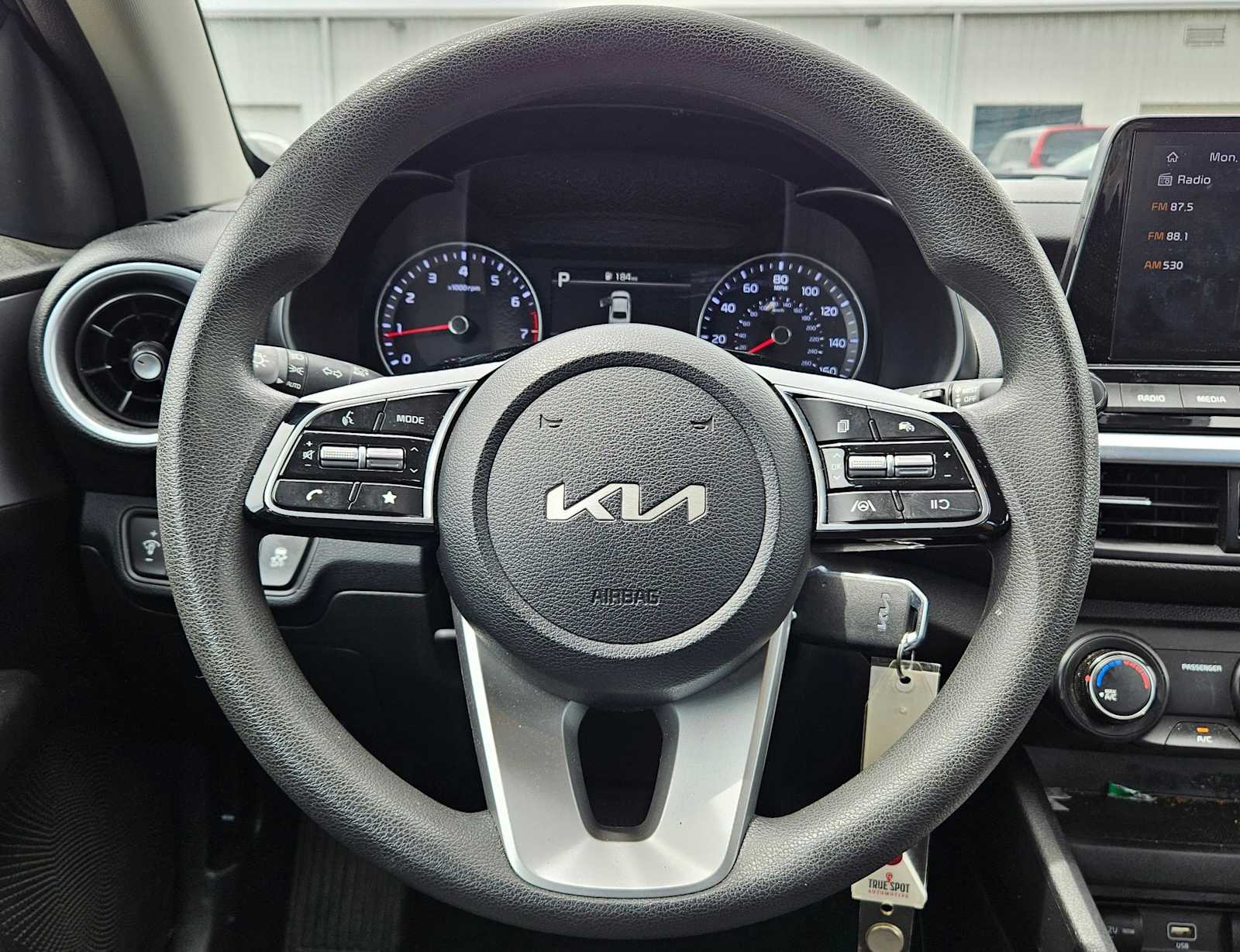 Thumbnail: 2024 Kia Forte - 15