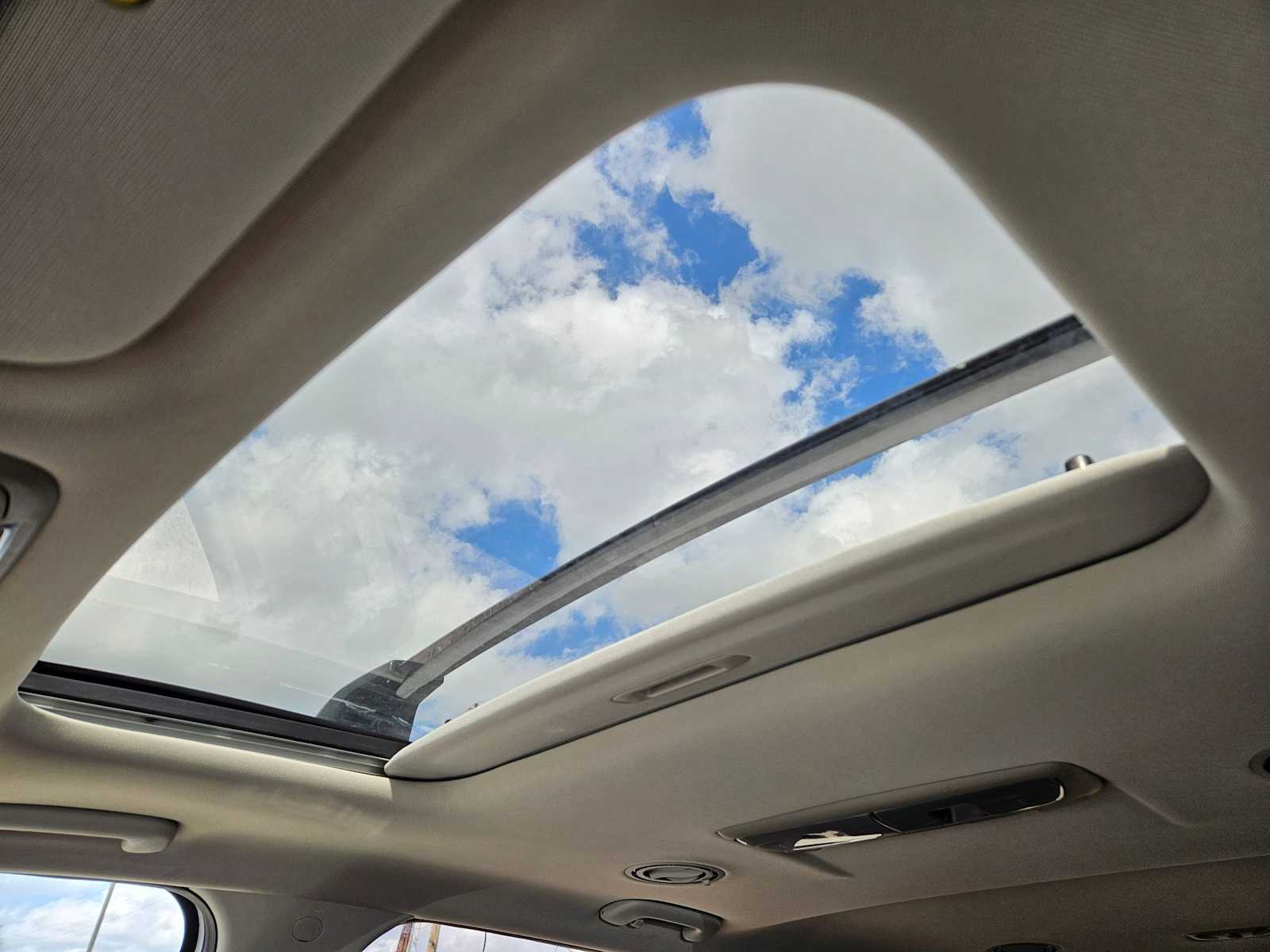 Thumbnail: 2024 Kia Telluride - 16