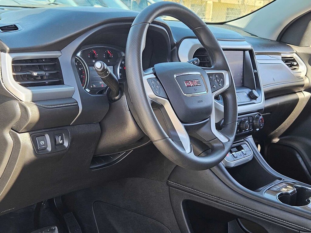 Used 2023 GMC Acadia SLE SUV