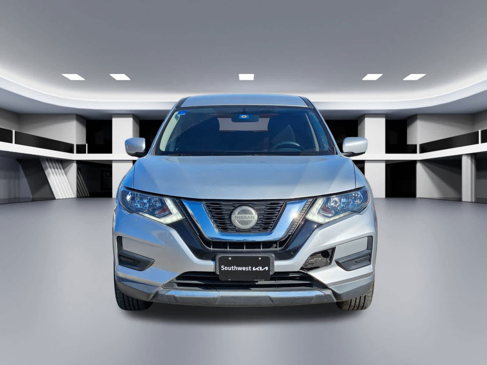Thumbnail: 2018 Nissan Rogue - 8