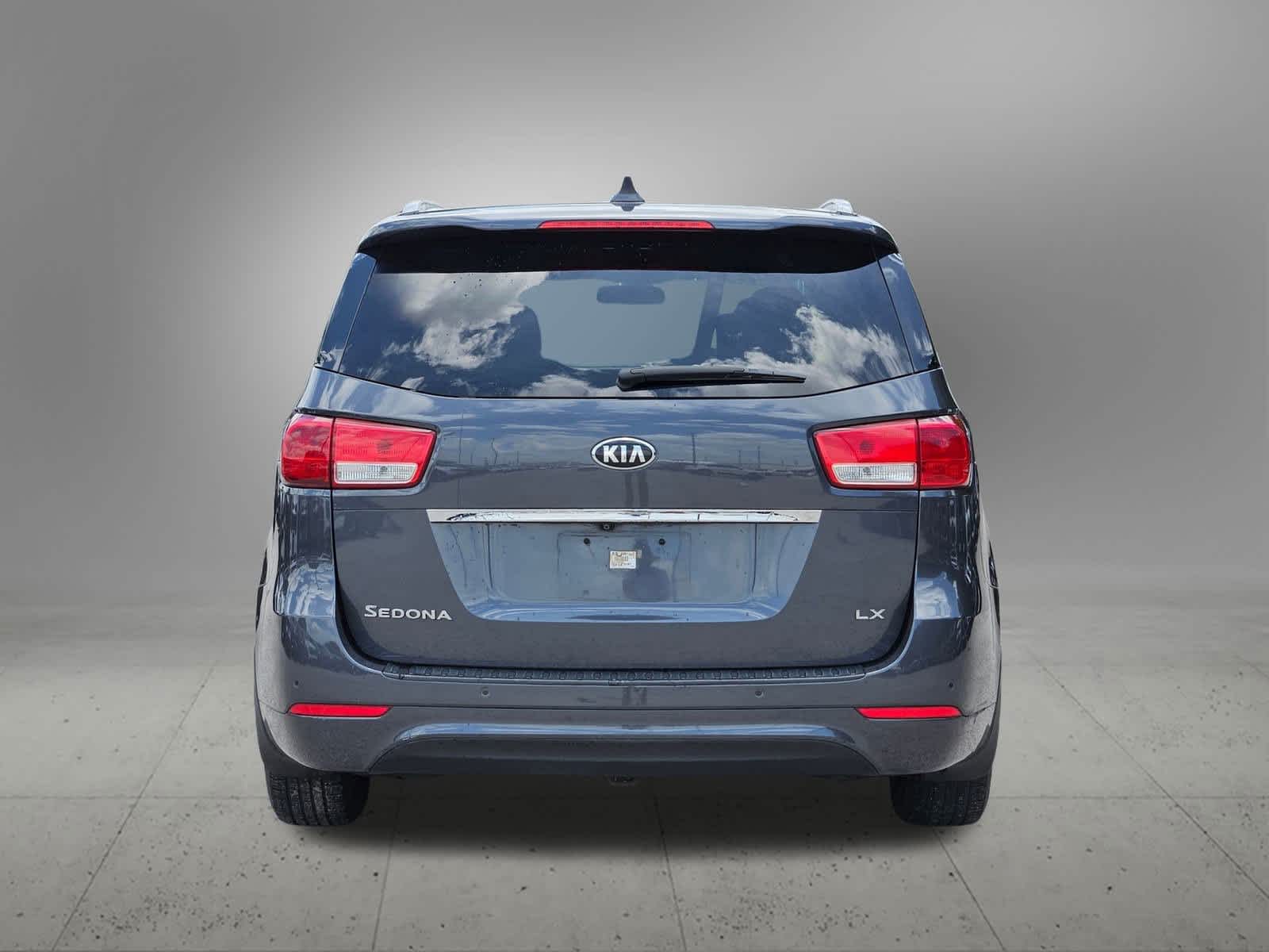 Thumbnail: 2017 Kia Sedona - 5