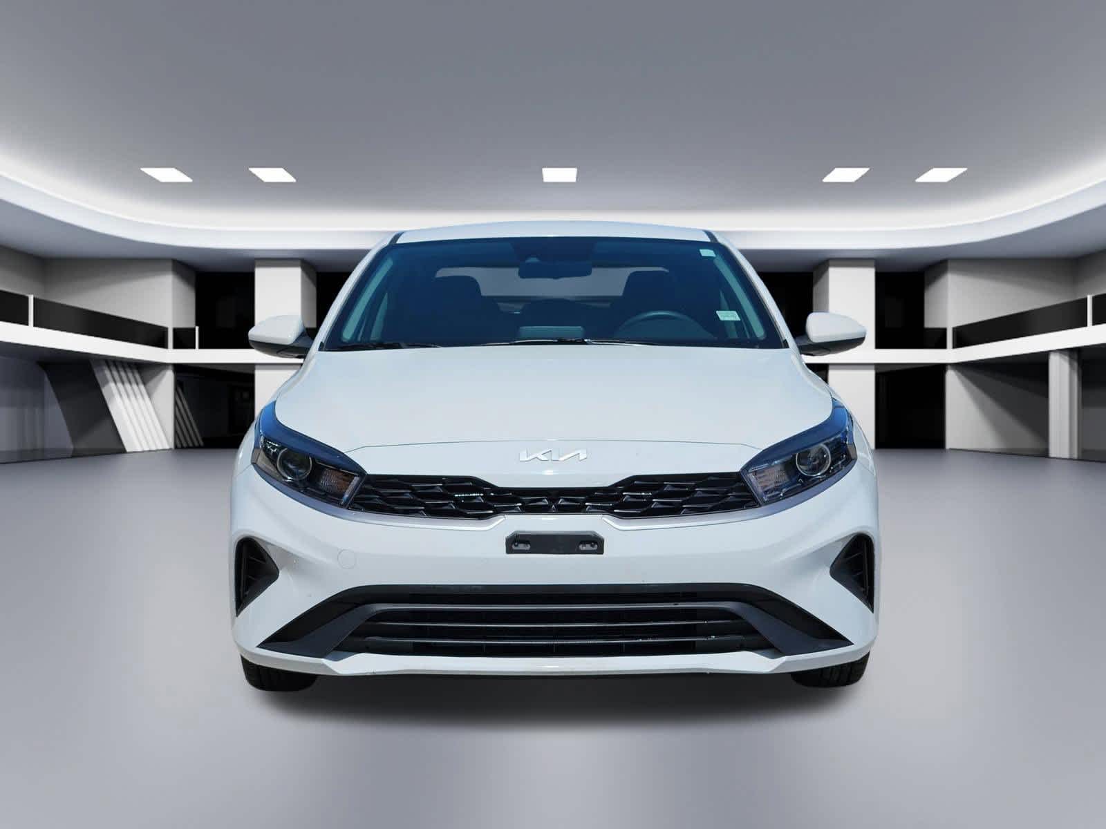 Thumbnail: 2024 Kia Forte - 9