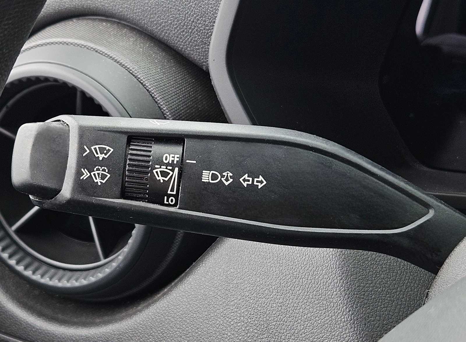 Thumbnail: 2023 Chevrolet Colorado - 15