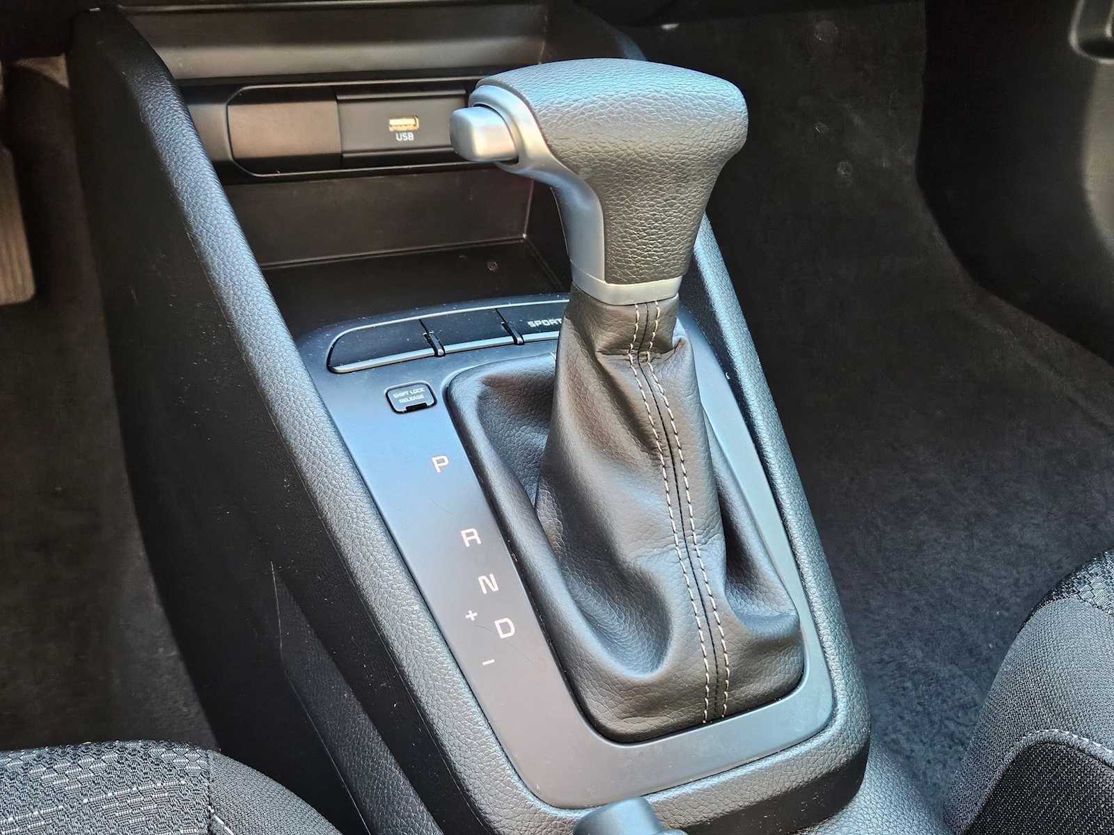 Thumbnail: 2023 Kia Rio - 29