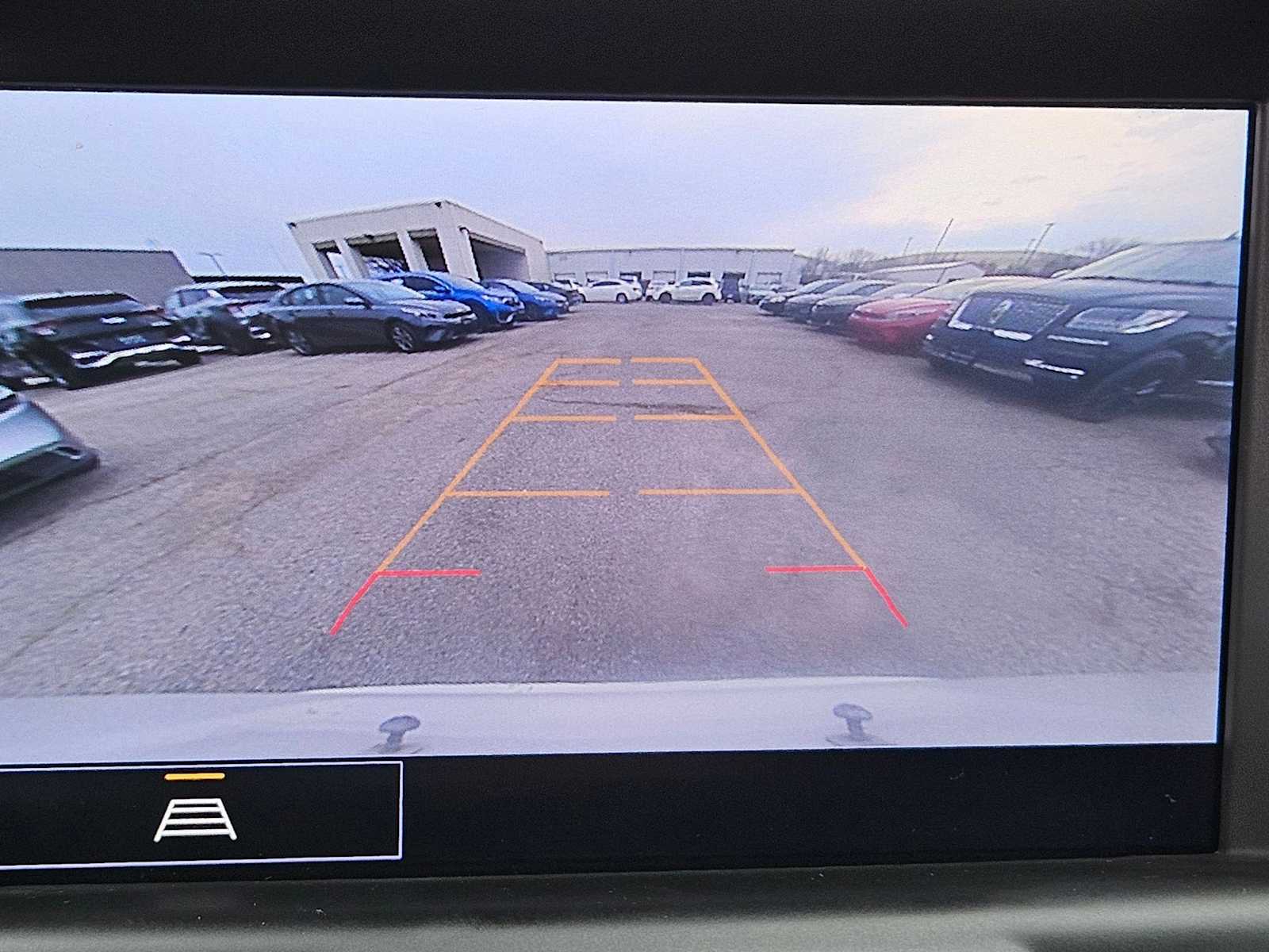 Thumbnail: 2022 GMC Terrain - 33